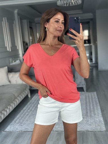 Yavruağzı Ön Arka V Yaka Kısa Kol Kadın T-Shirt