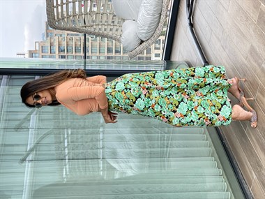 Yeşil Çiçek Düğme Detay Yırtmaçlı Etek