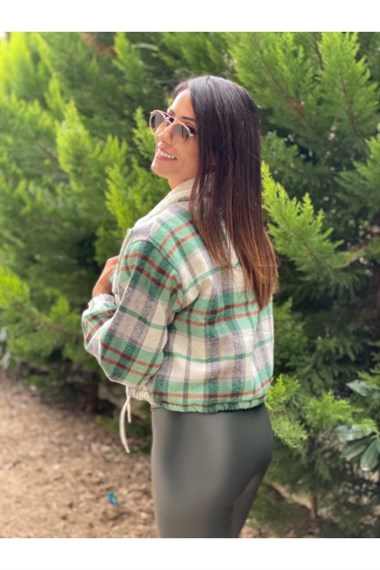 Yeşil İçi Peluş Ekose Ceket