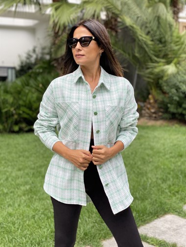 Yeşil İki Cepli Oversize Tüvit Kadın Gömlek