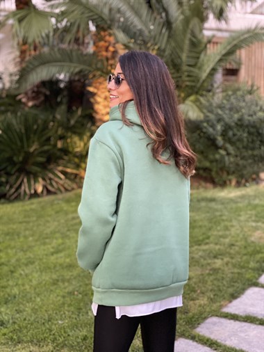 Yeşil Kapüşonlu Marka Baskılı Kadın Sweatshirt