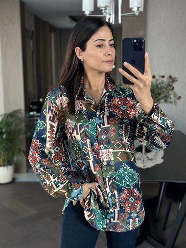 Yeşil Karışık Desenli Saten Kadın Gömlek