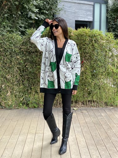 Yeşil Kedi Desenli Düğmeli Kadın Hırka