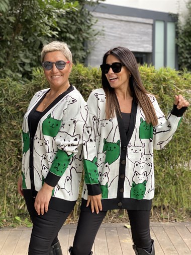 Yeşil Kedi Desenli Düğmeli Kadın Hırka