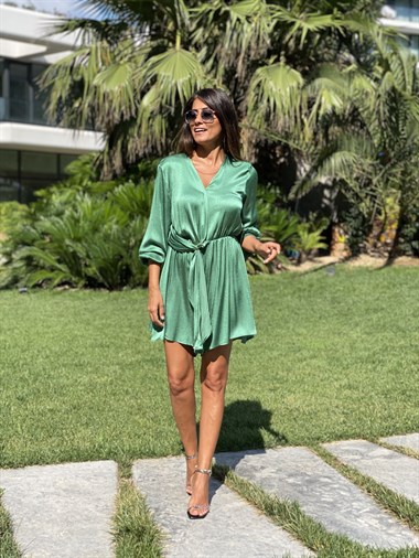 Yeşil Kuşak Detay İpek Saten Kadın Tulum Elbise