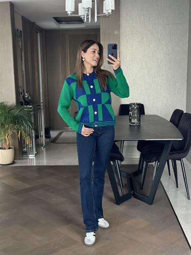 Yeşil Lacivert Taş Düğmeli Kadın Triko Hırka