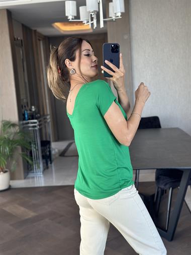 Yeşil Ön Arka V Yaka Kısa Yarasa Kol Kadın T-Shirt