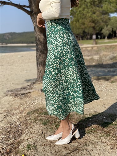 Yeşil Yırtmaçlı Desenli Etek