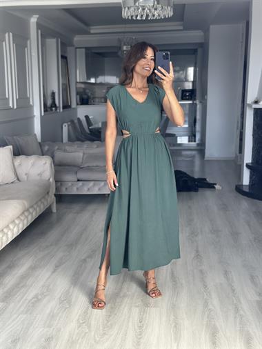 Zümrüt Yeşili Beli Lastikli Bağcıklı Dekolteli Midi Boy Kadın Elbise