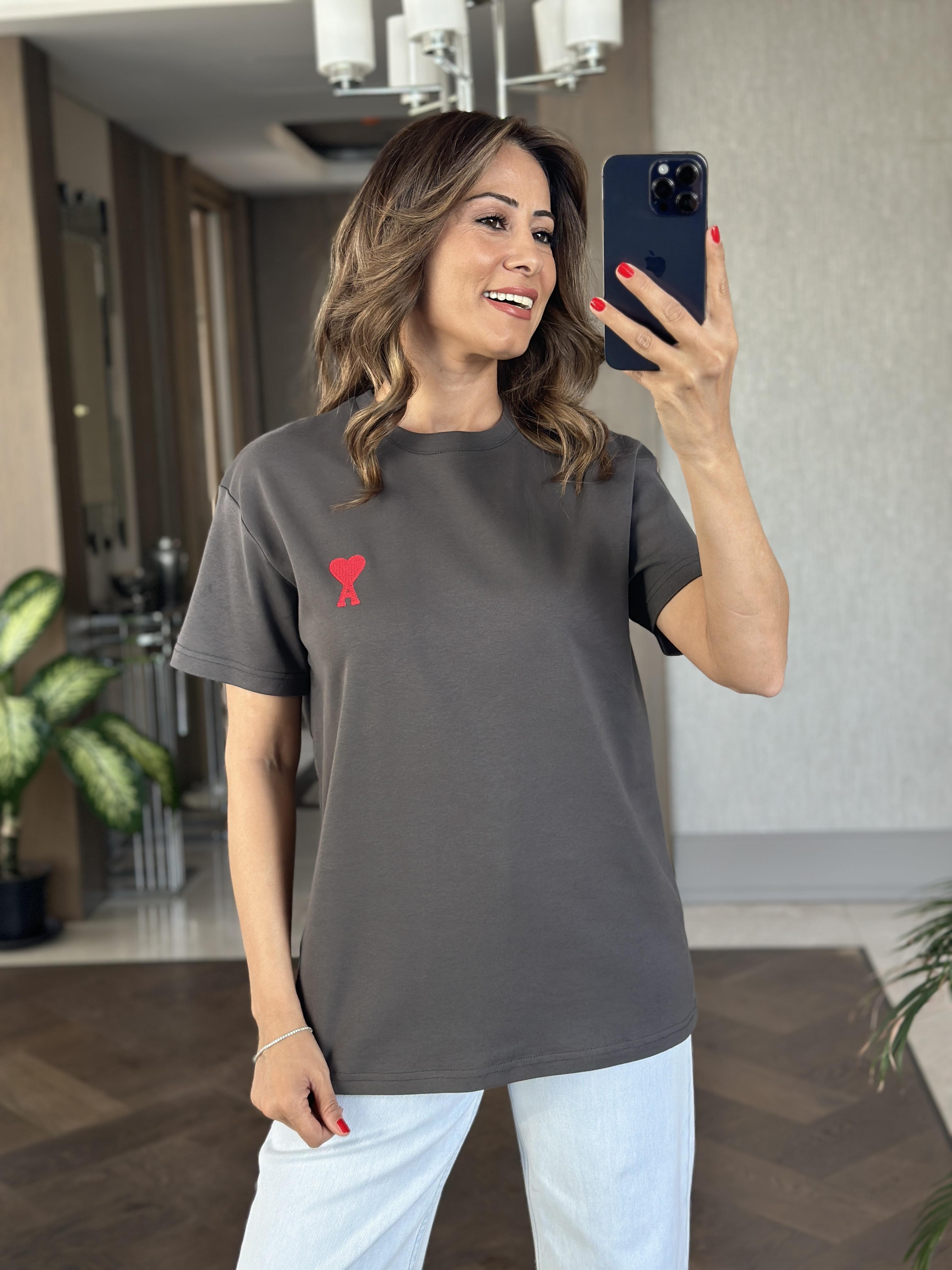 Antrasit A  Nakışlı Bisiklet Yaka Kısa Kol Kadın T-Shirt