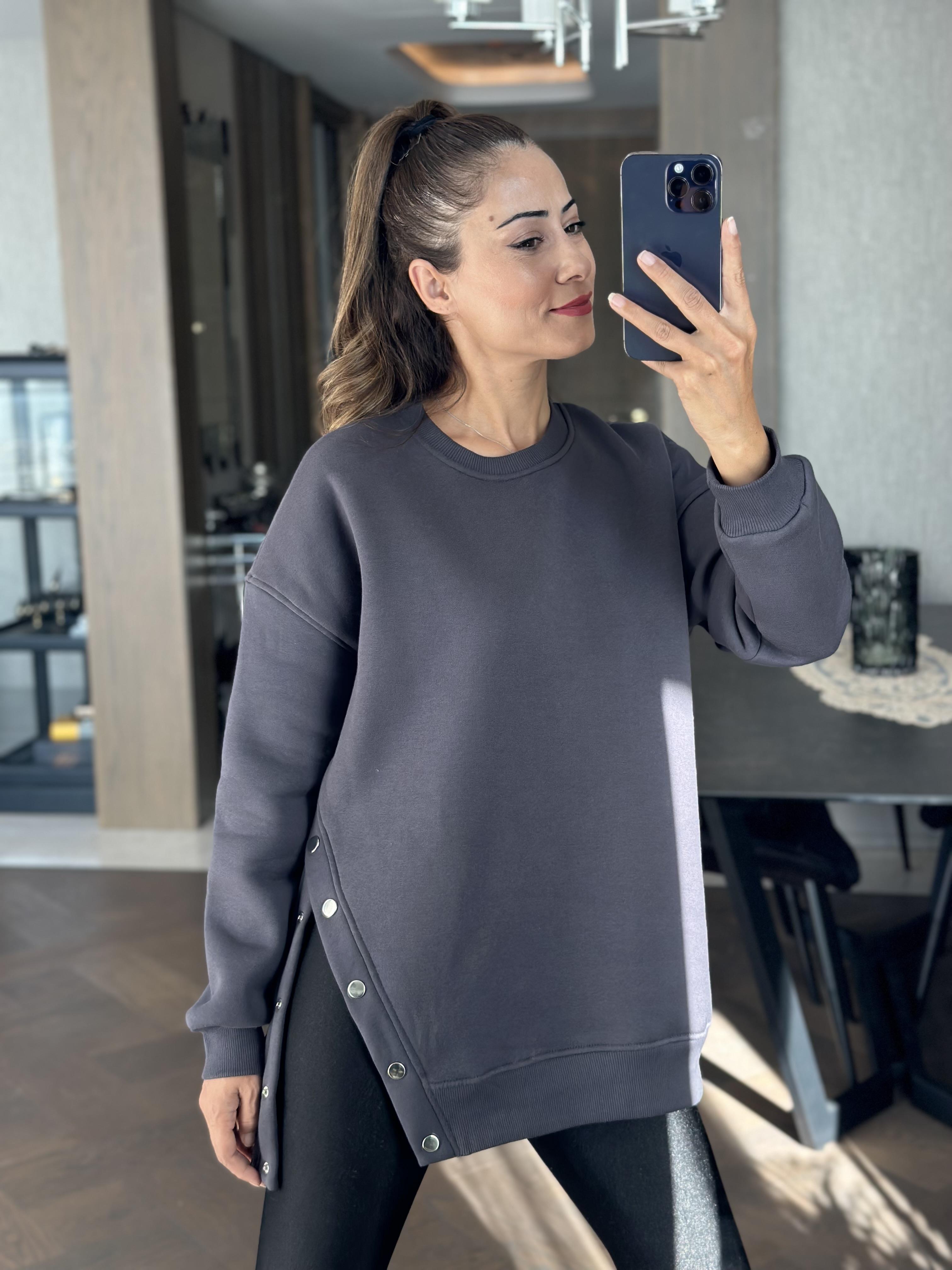 Antrasit Bisiklet Yaka Tek Yanı Çıçıtlı Kadın Sweatshirt