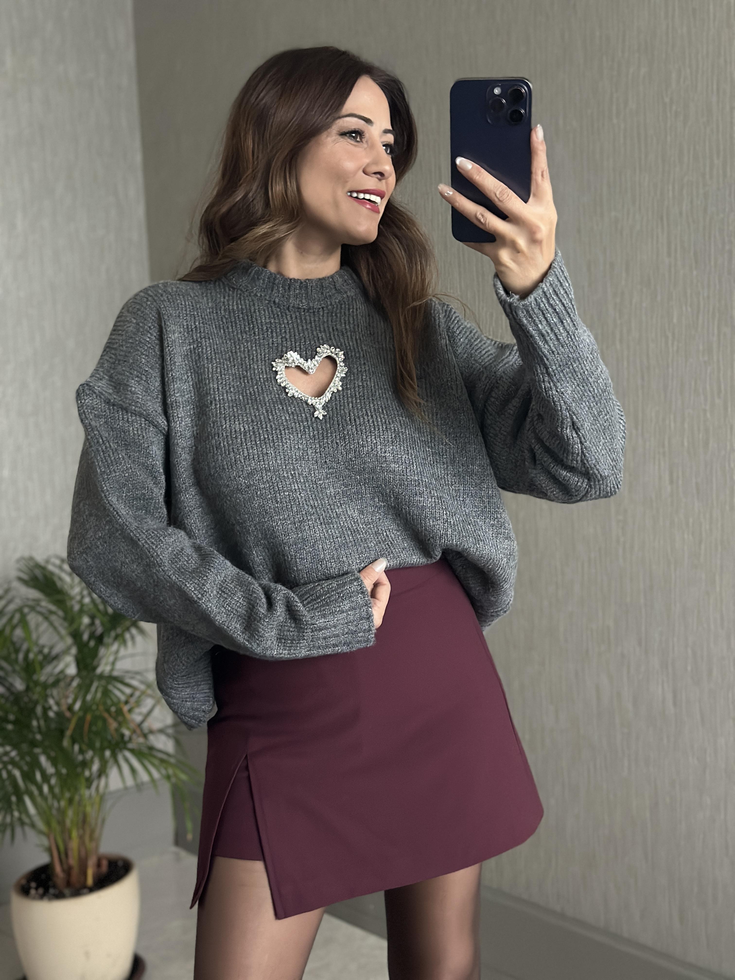 Antrasit Taş Kalp Dekolteli Bisiklet Yaka Kadın Triko Kazak