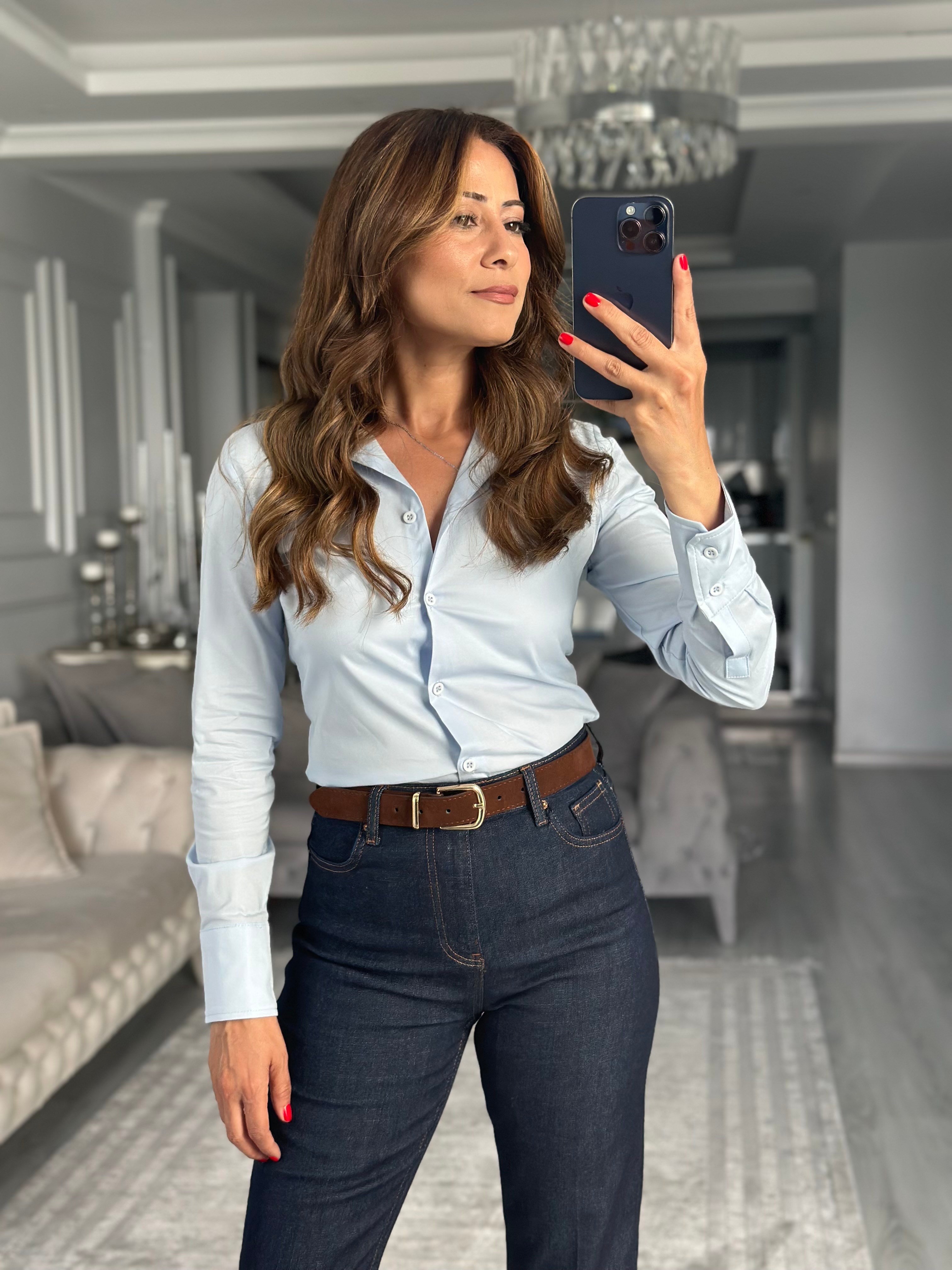 Bebe Mavi Kol Manşeti İki Düğmeli Slim Fit Kadın Gömlek