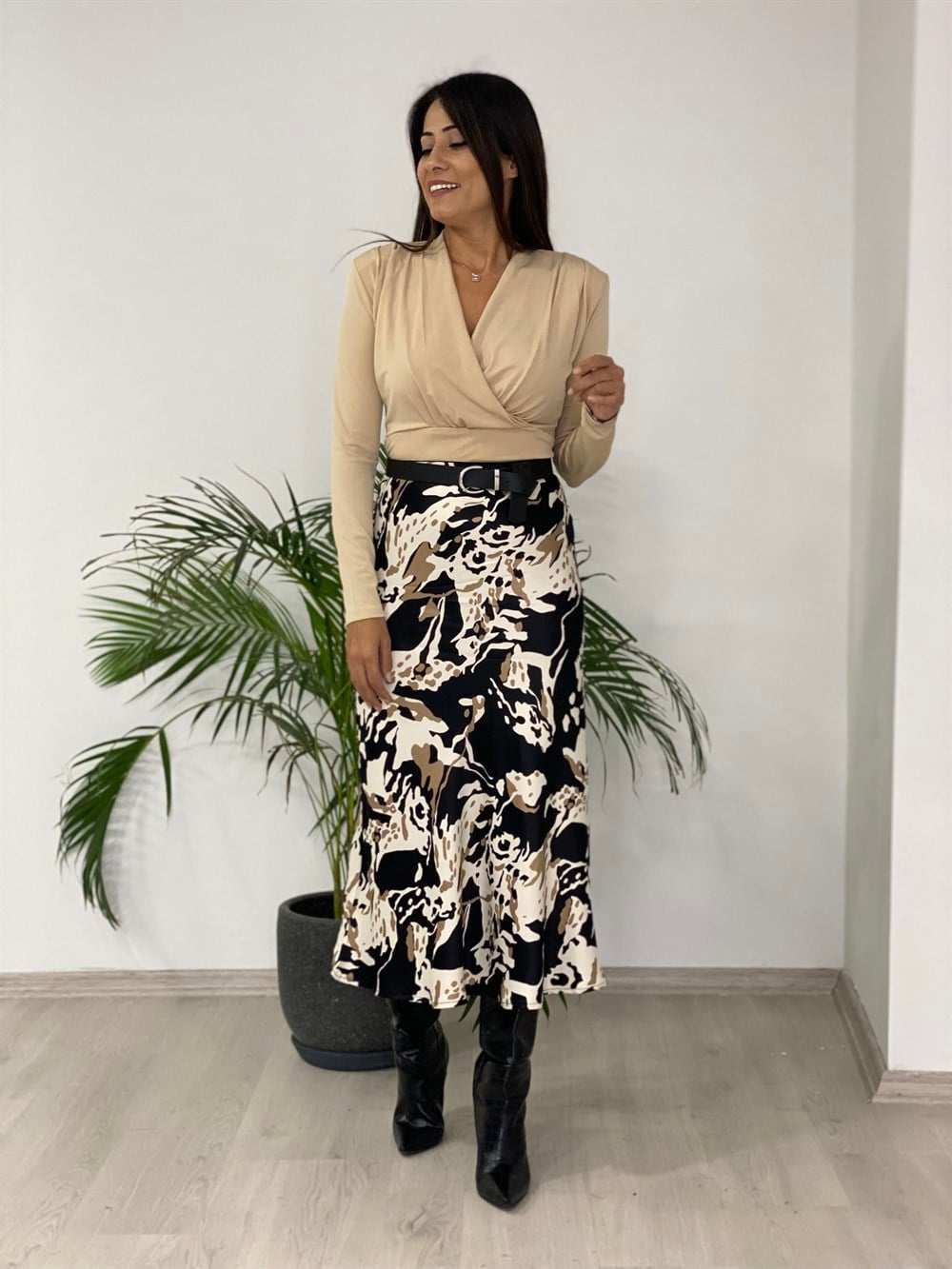 Bej Vatkalı Kruvaze Yaka Sandy Kadın Bluz