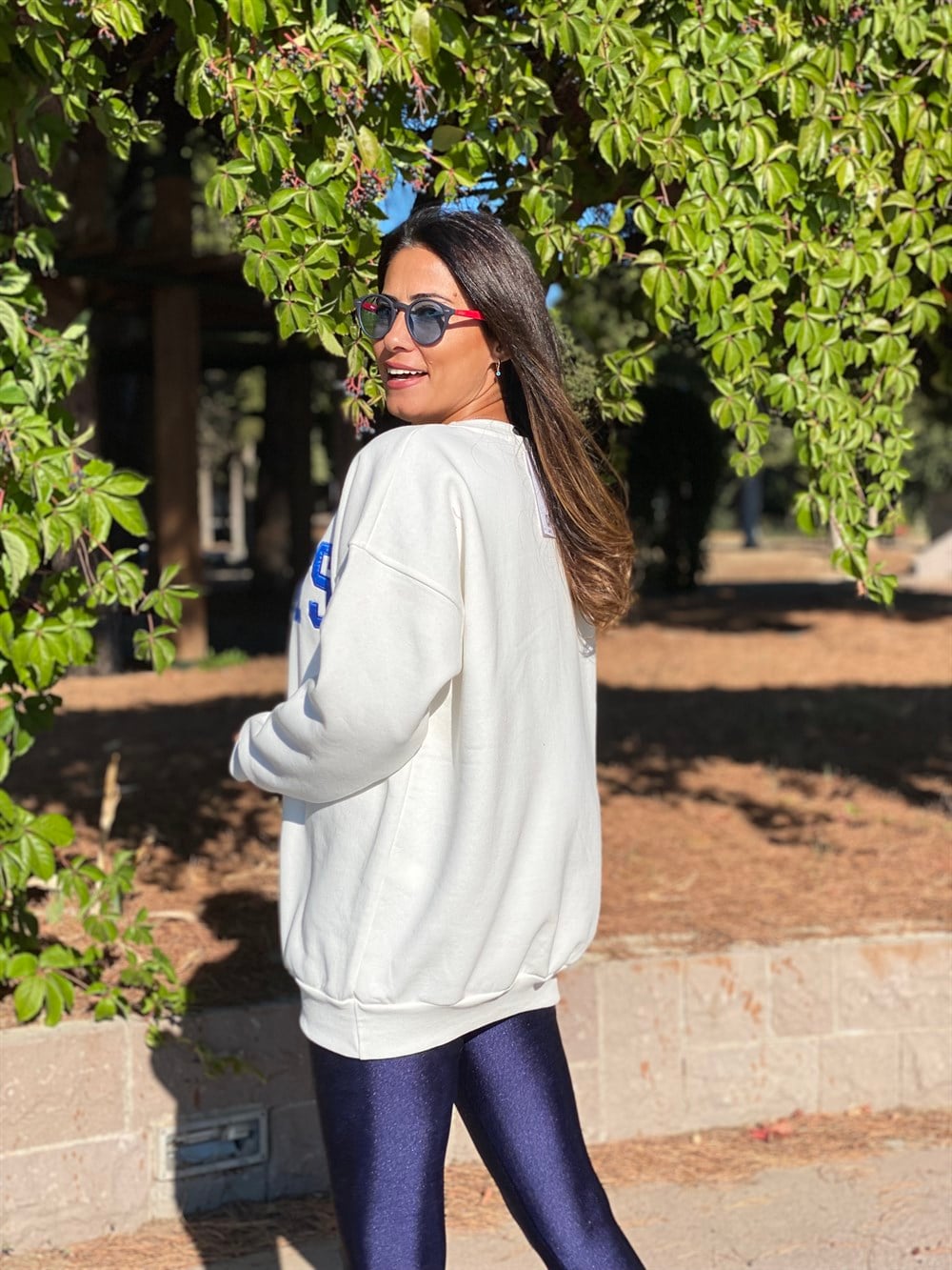 Beyaz Giants Bisiklet Yaka Kadın Sweashirt