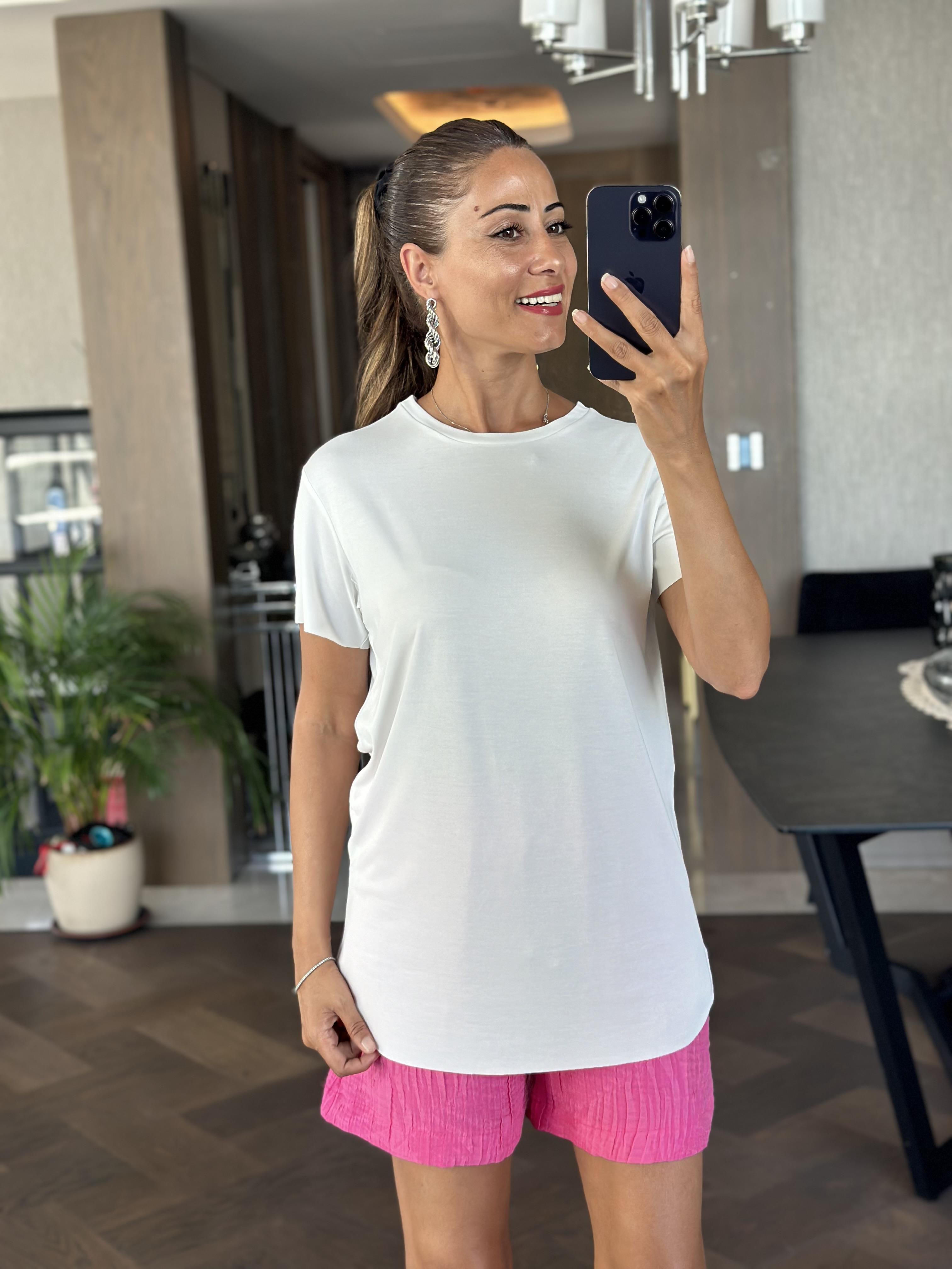 Beyaz Oysh Modal Bisiklet Yaka  Kadın T-Shirt