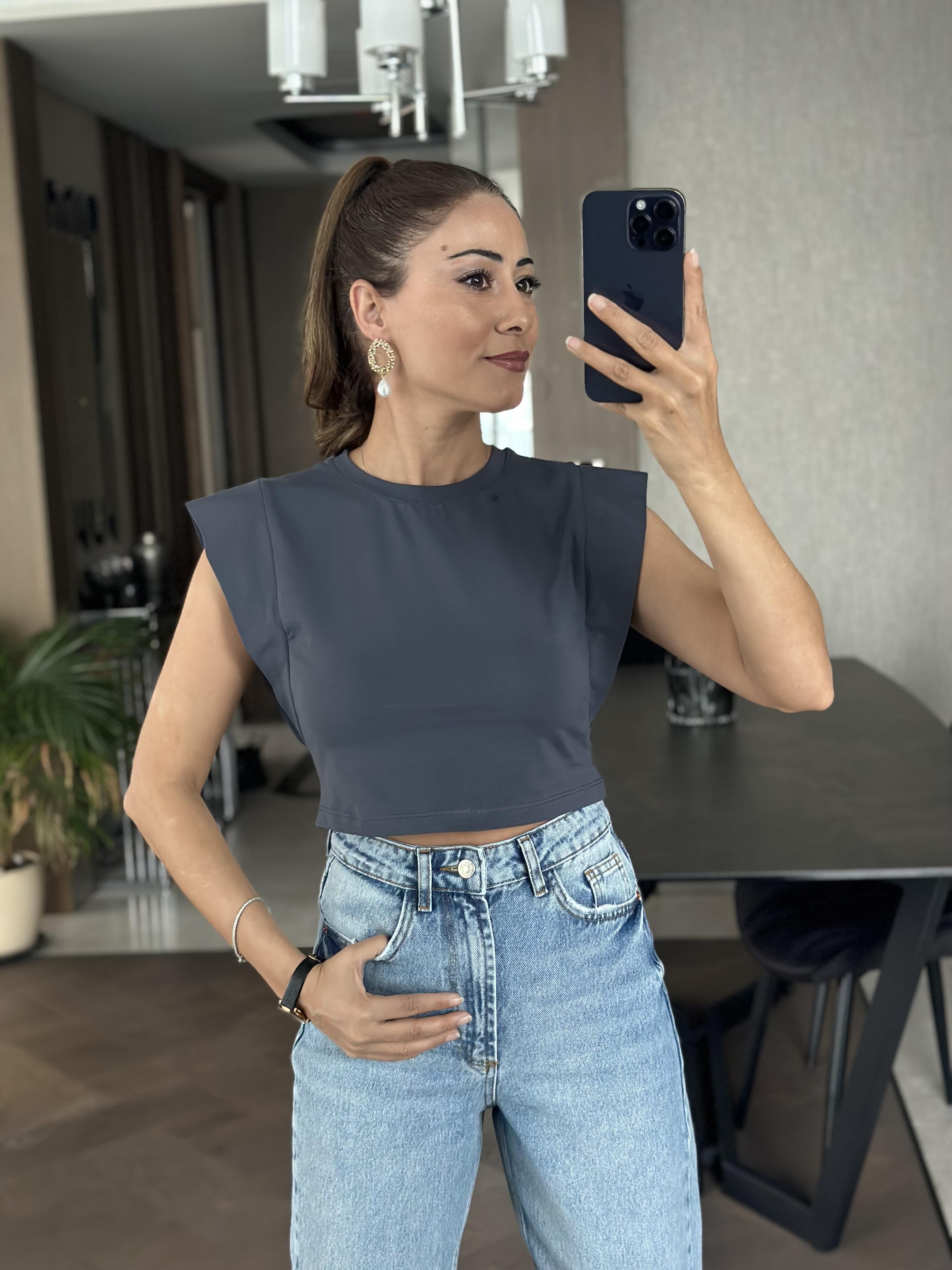 Füme Vatka Görünümlü Sıfır Kol Kadın Crop Body