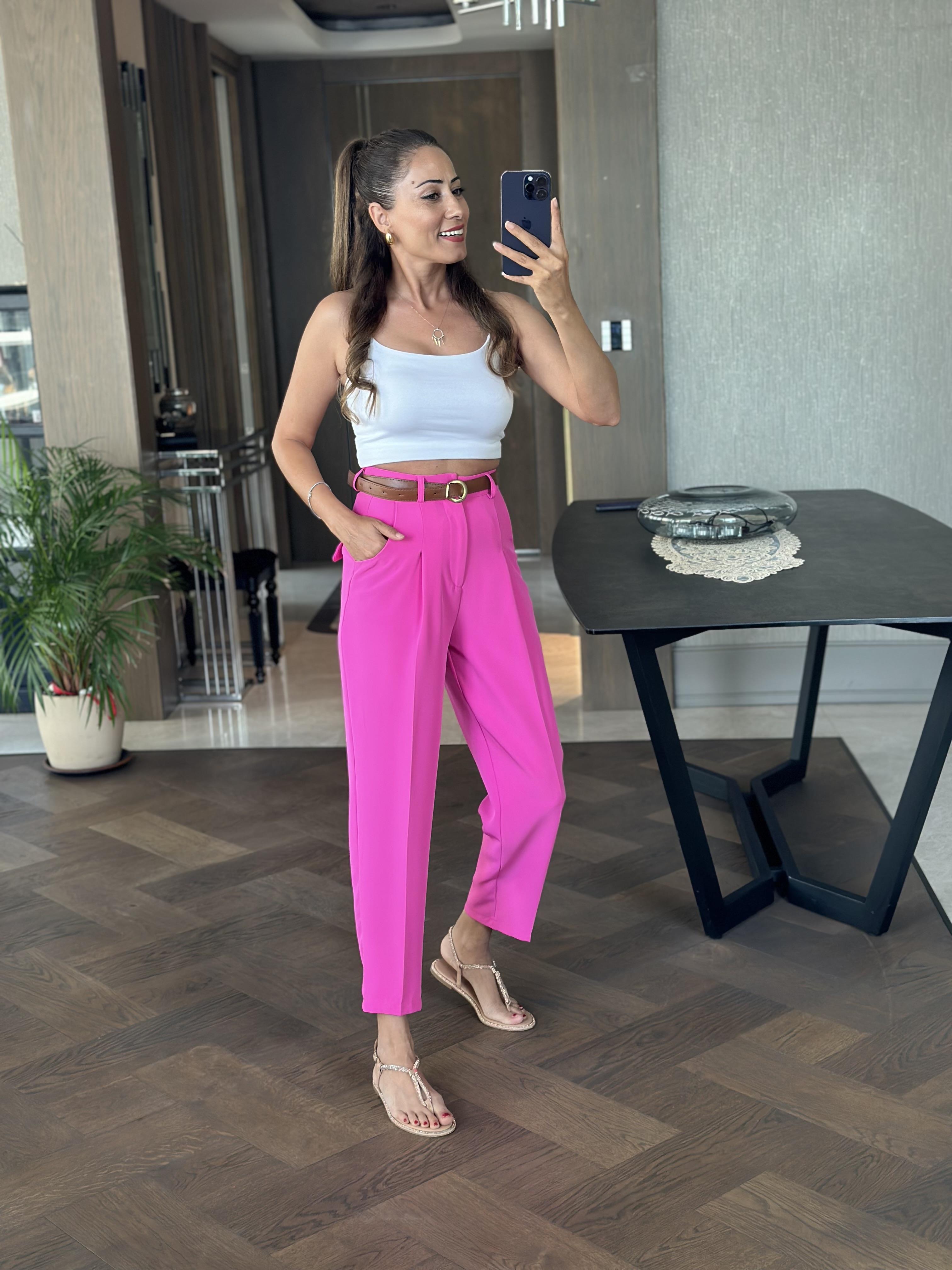 Fuşya Kemerli Cepli Pensli Yarı Şalvar Kadın Pantolon