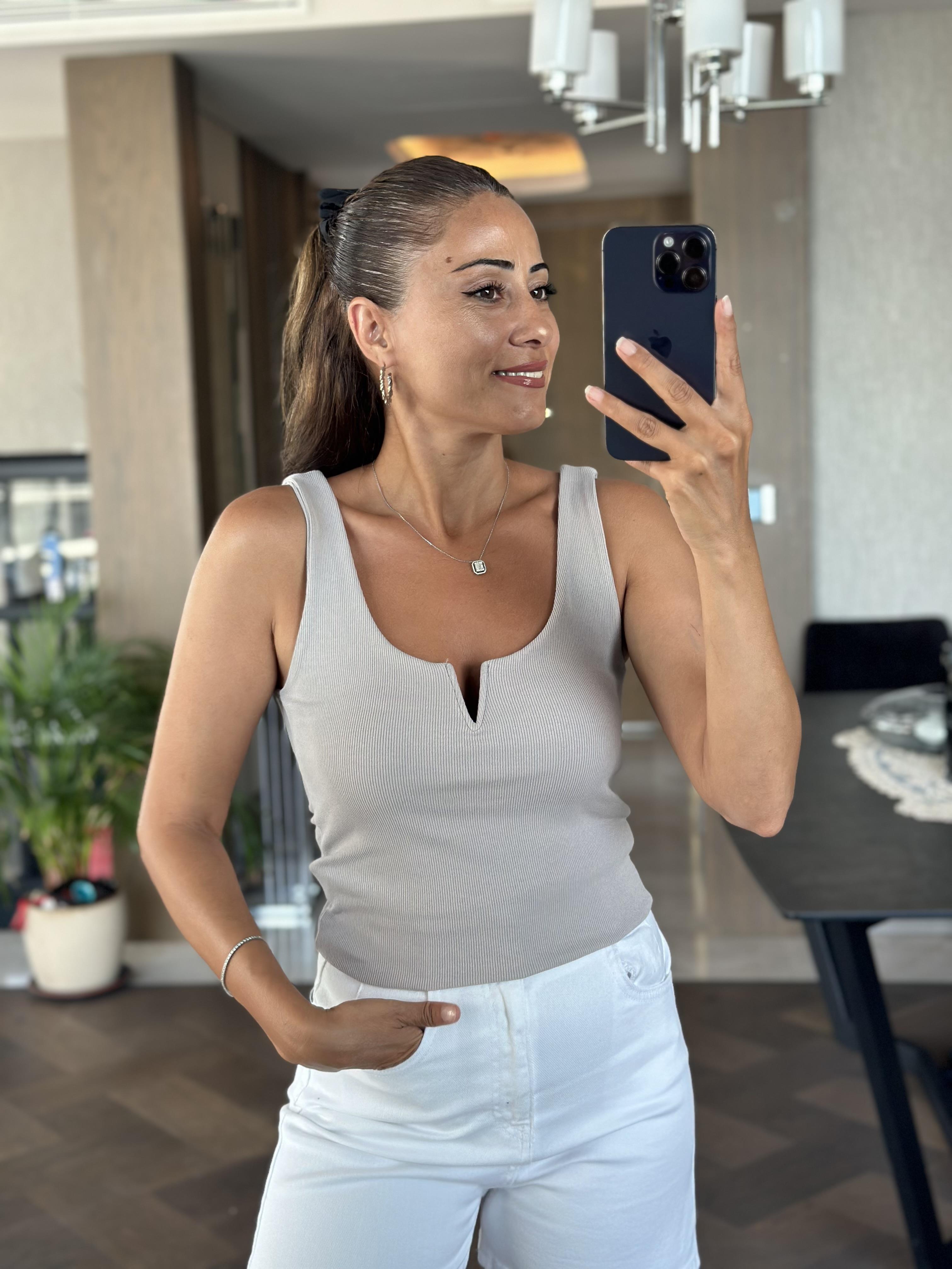 Gri Karol Askılı V Demirli Kaşkorse Kadın Body