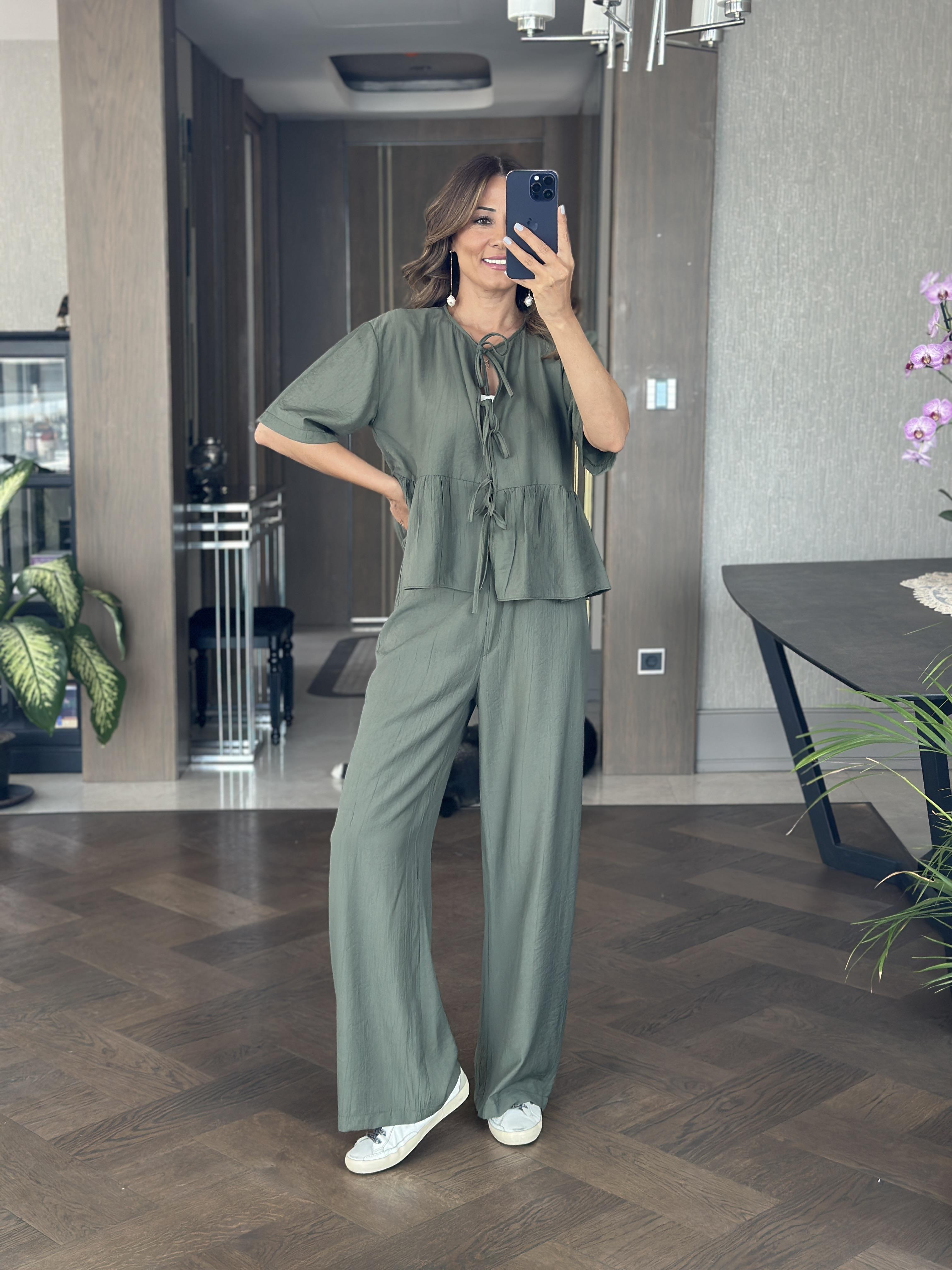 Haki Kısa Kol Önü Bağlamalı Bluz Cepsiz Pantolon Kadın İkili Takım