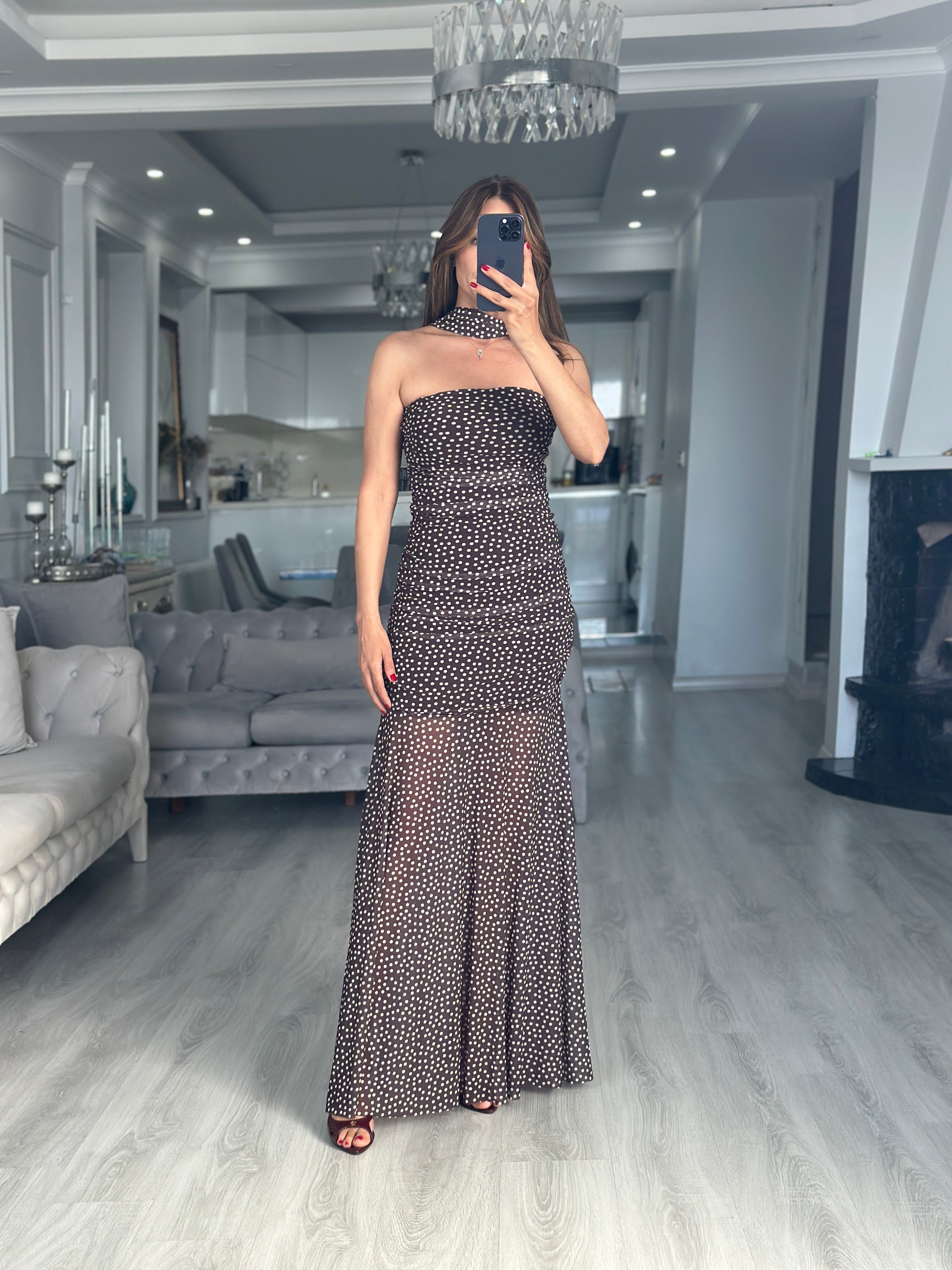 Kahve Puantiyeli Şal Detaylı Straplez Tül Maxi Boy Kadın Elbise