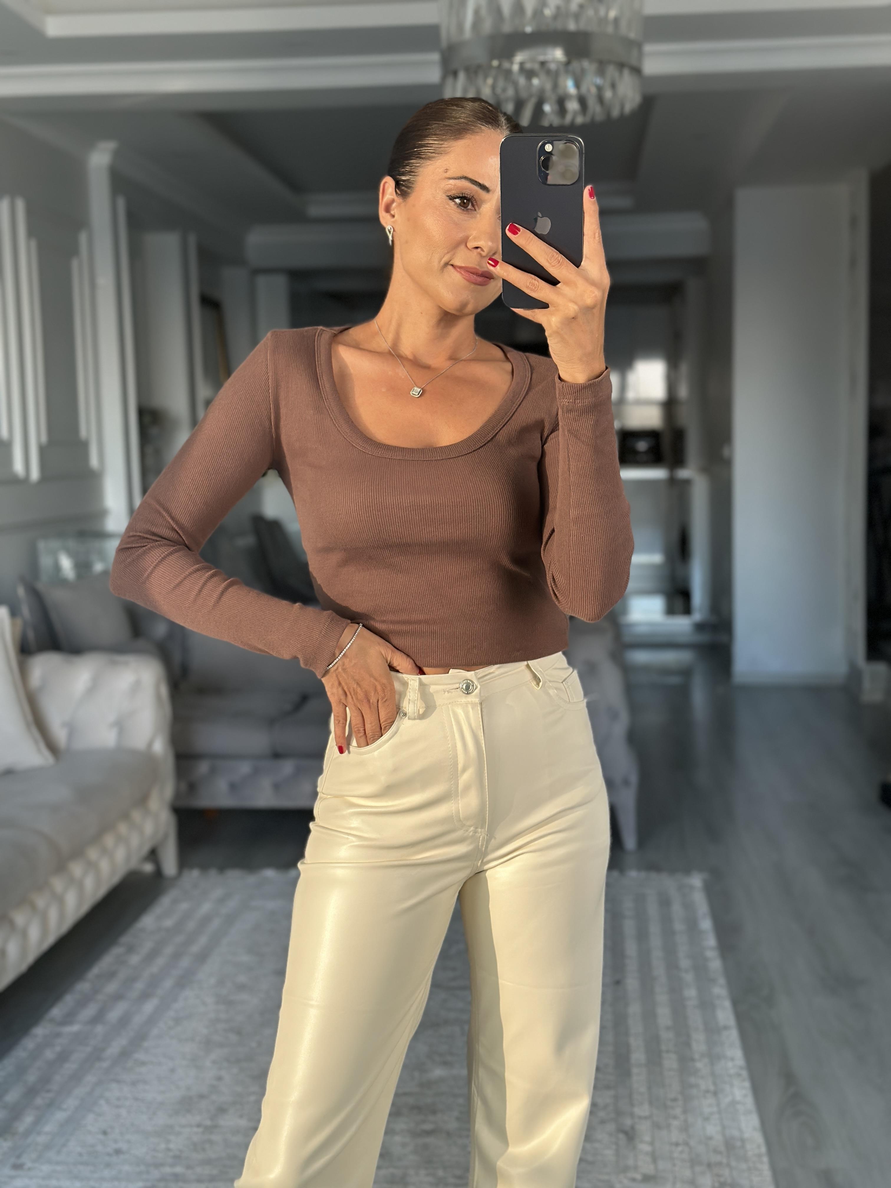Kahverengi Fitilli Kaşkorse Uzun Kol U Yaka Kadın Body