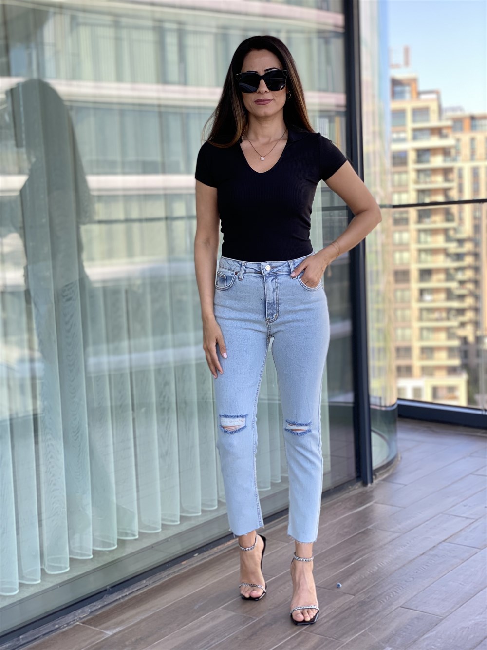 Kar Yıkama Dizleri Yırtık Kesik Paça Boy Fit Jean