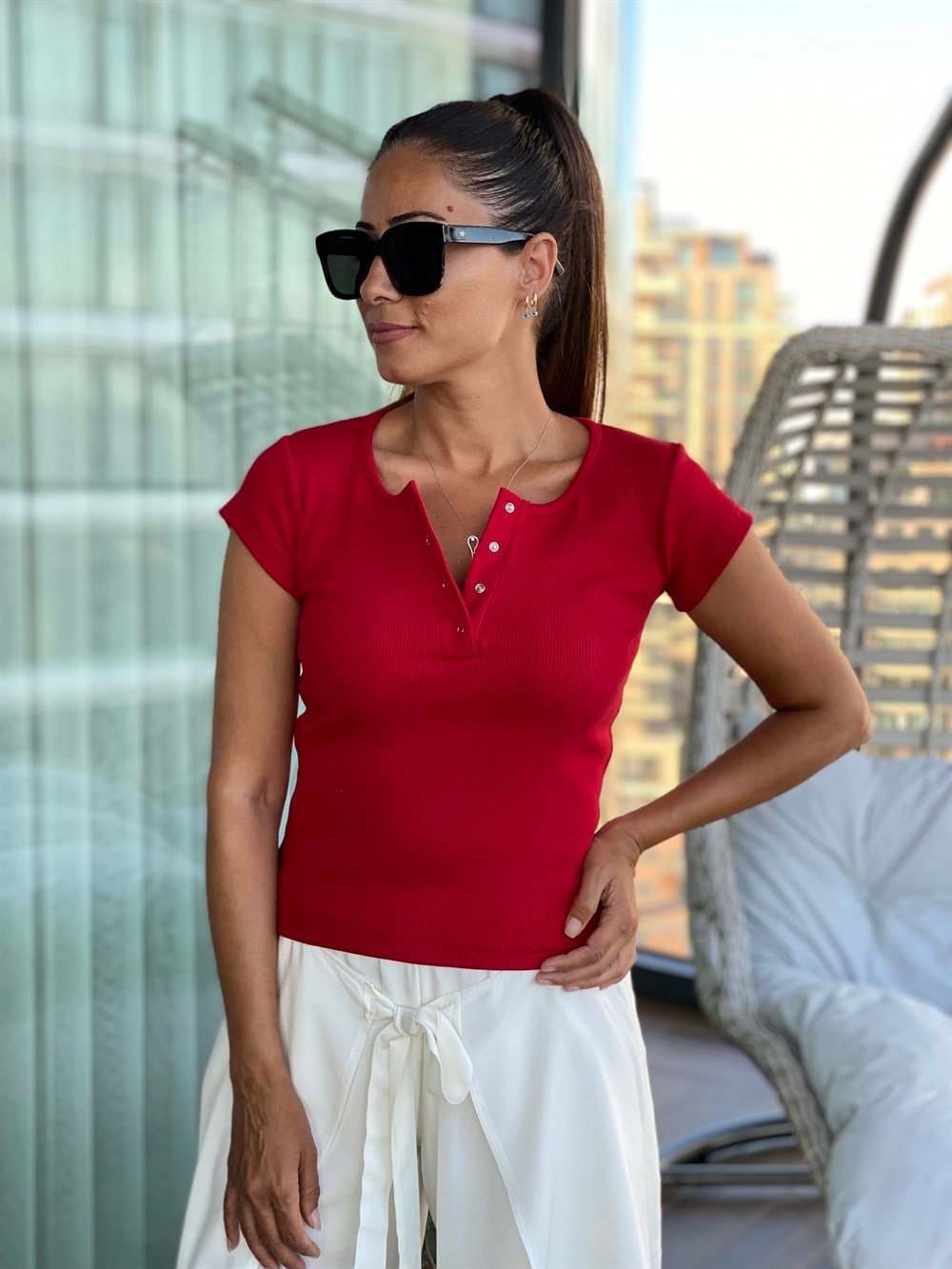 Kırmızı Kısa Kol Çıtçıt Düğmeli Kaşkorse Kadın Body