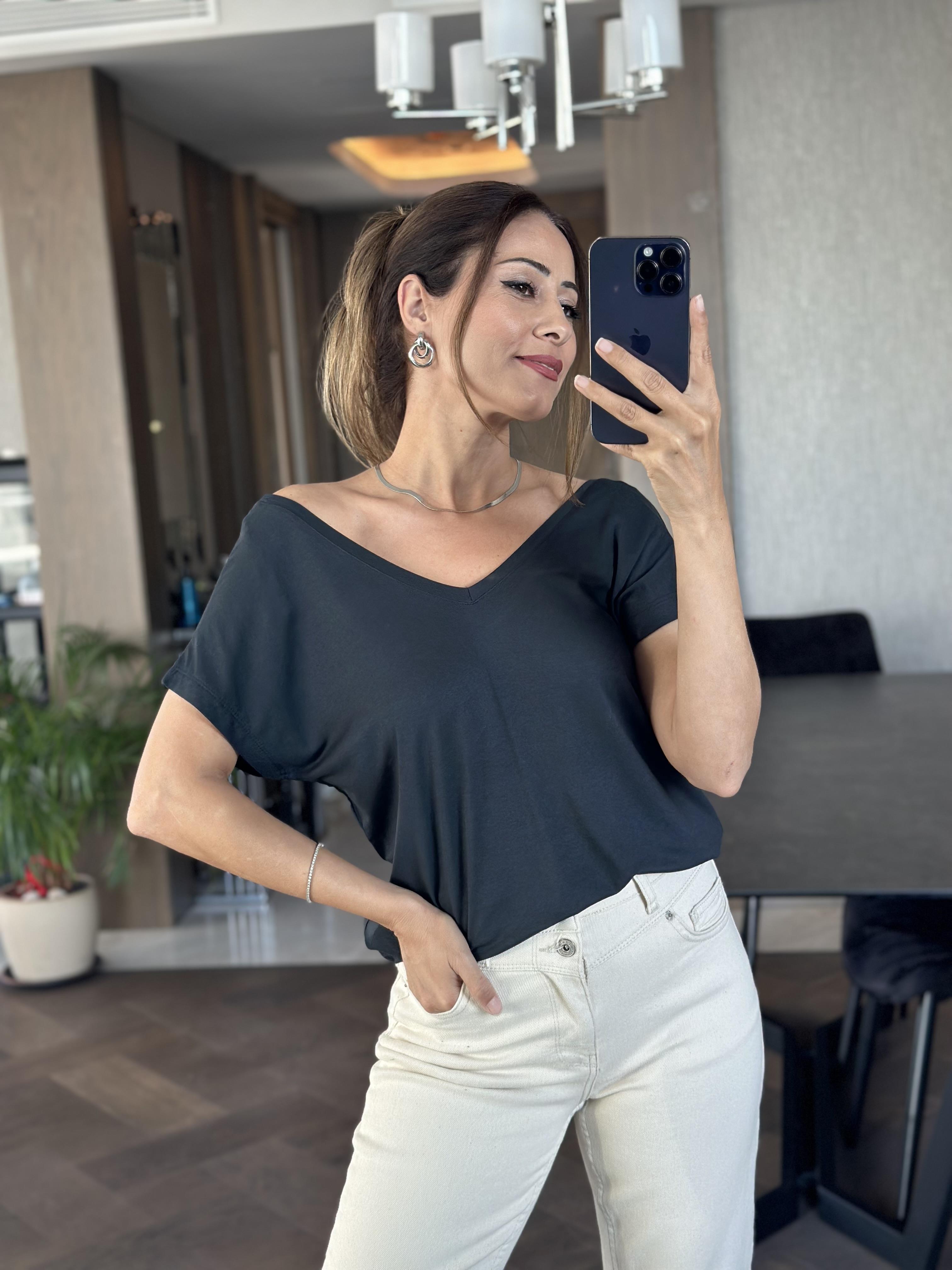 Koyu Füme Ön Arka V Yaka Kısa Yarasa Kol Kadın T-Shirt