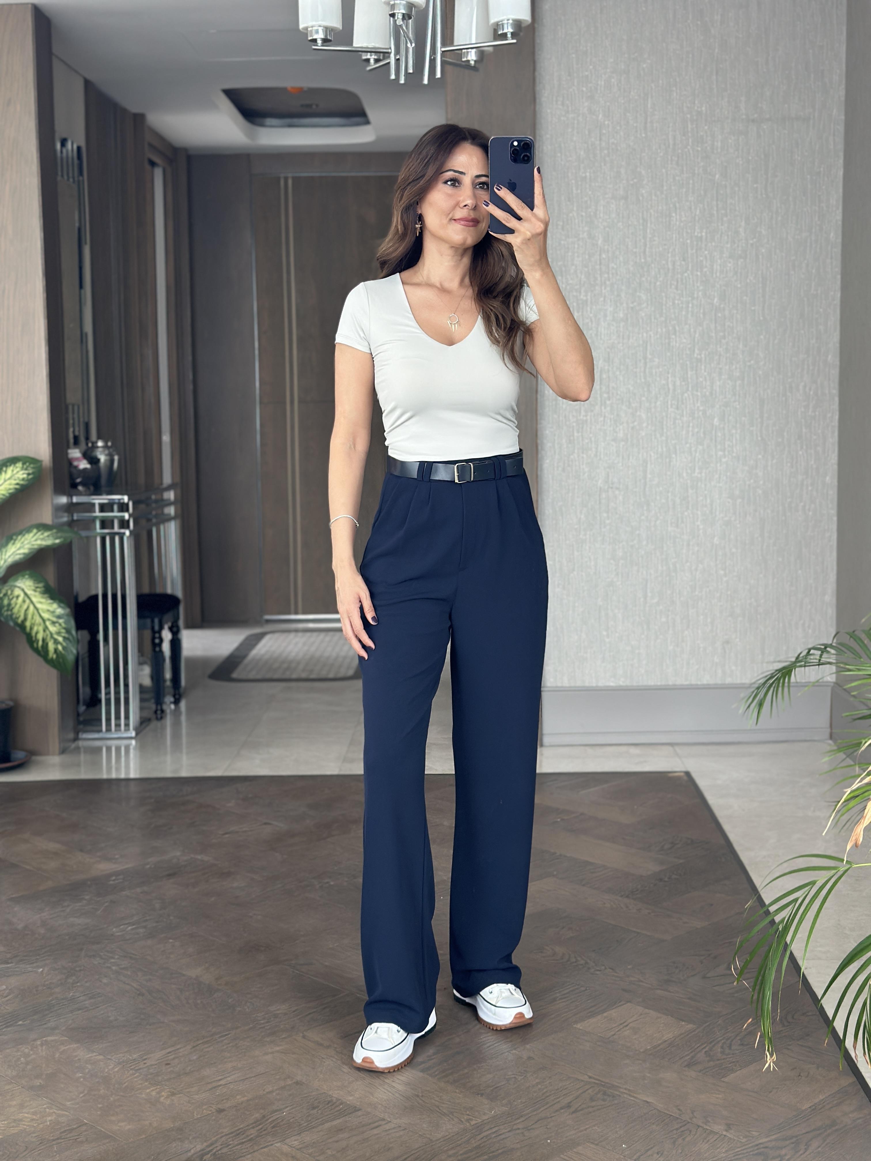 Lacivert Çift Pileli Kemerli Likralı Krep Kadın Pantolon