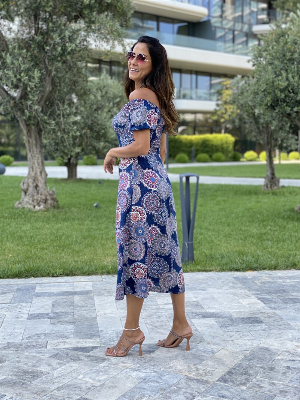 Lacivert Şal Desen Yırtmaçlı Viskon Kadın Elbise