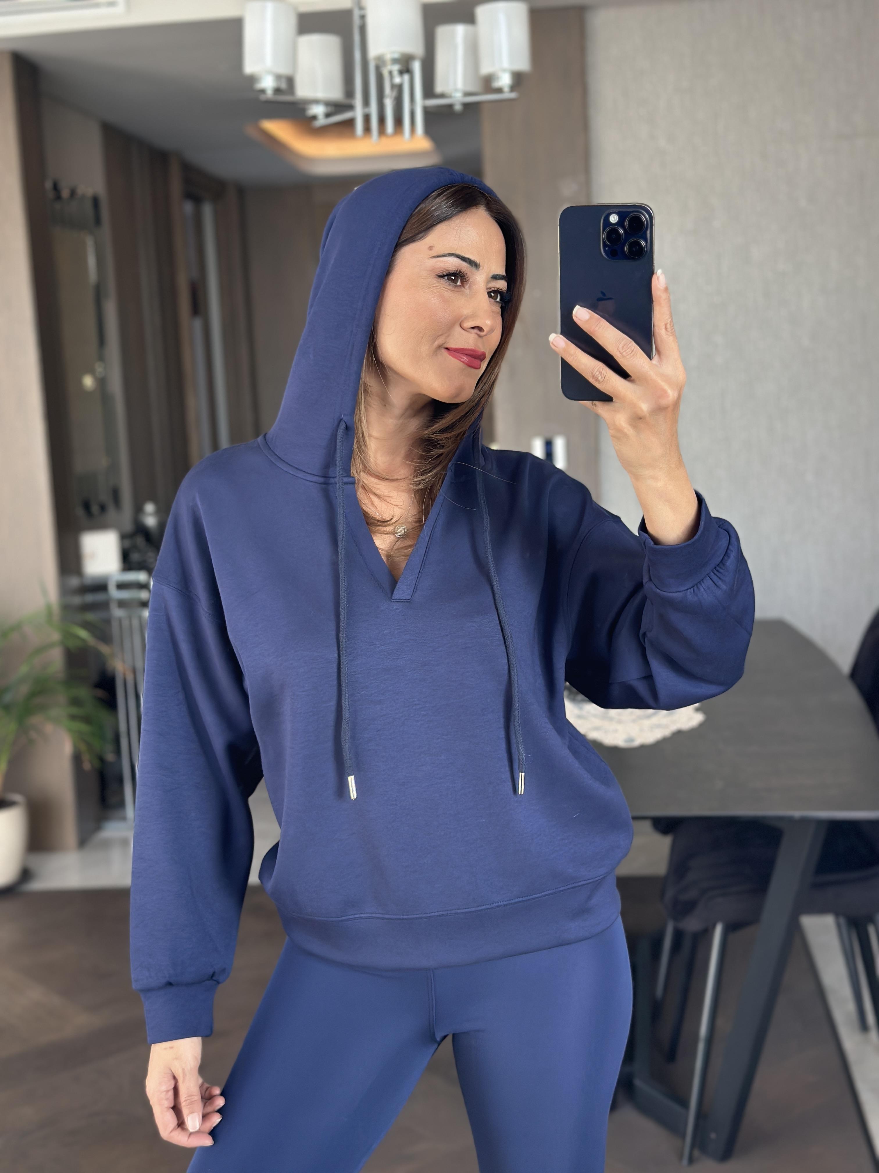Lacivert V Yaka Kapüşonlu Oysh Model Kadın Sweatshirt