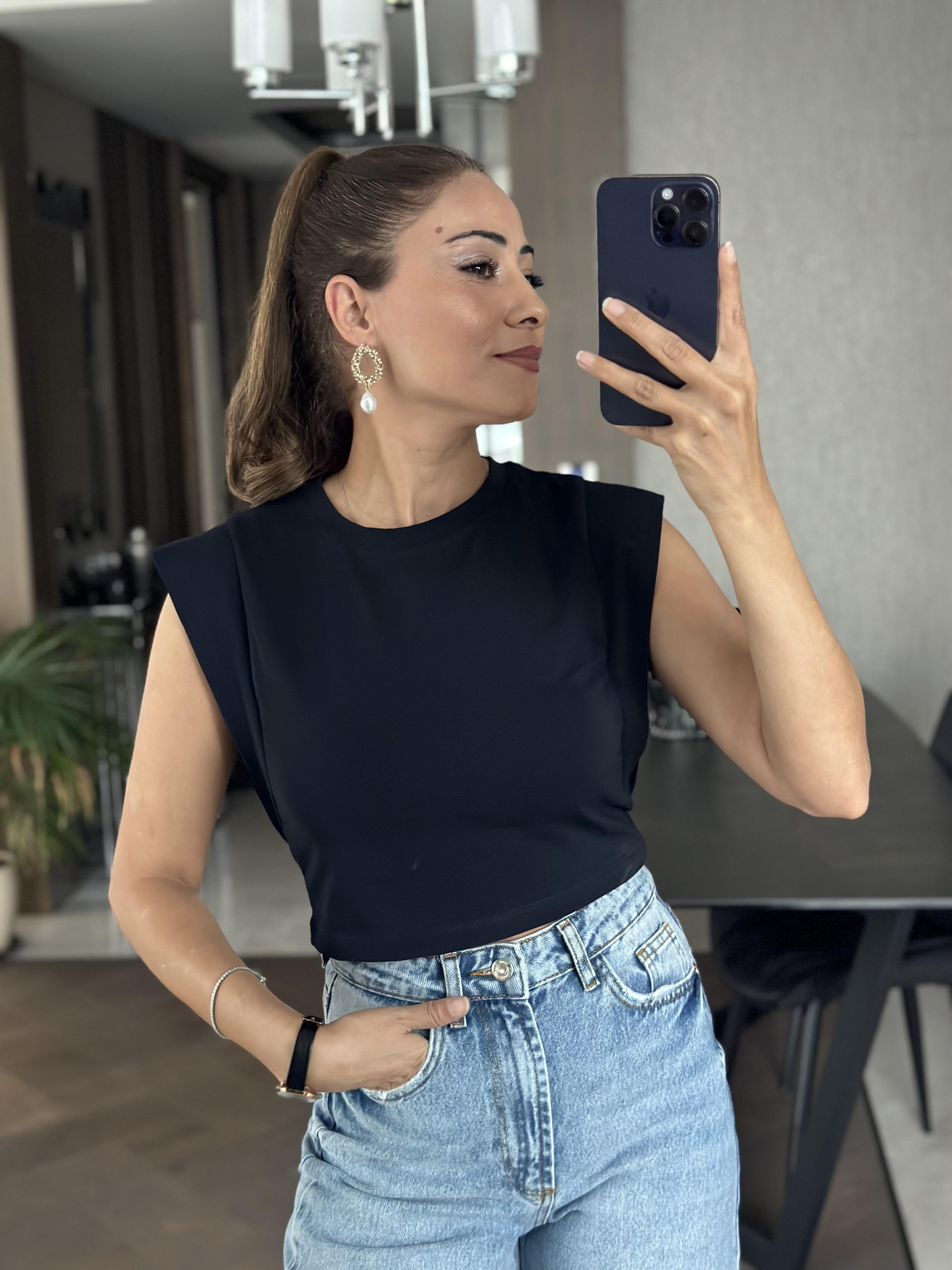 Lacivert Vatka Görünümlü Sıfır Kol Kadın Crop Body