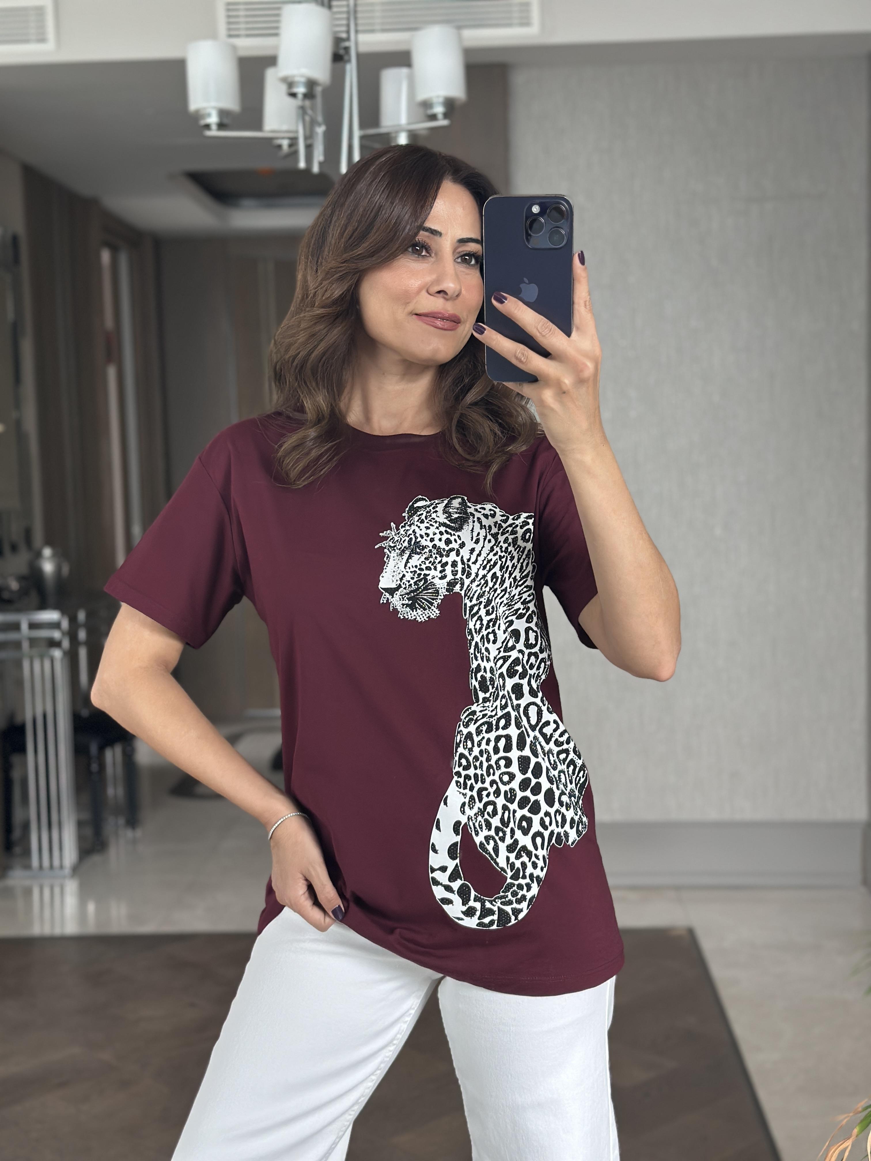 Mürdüm Kaplan Taş Baskılı Bisiklet Yaka Kadın T-Shirt