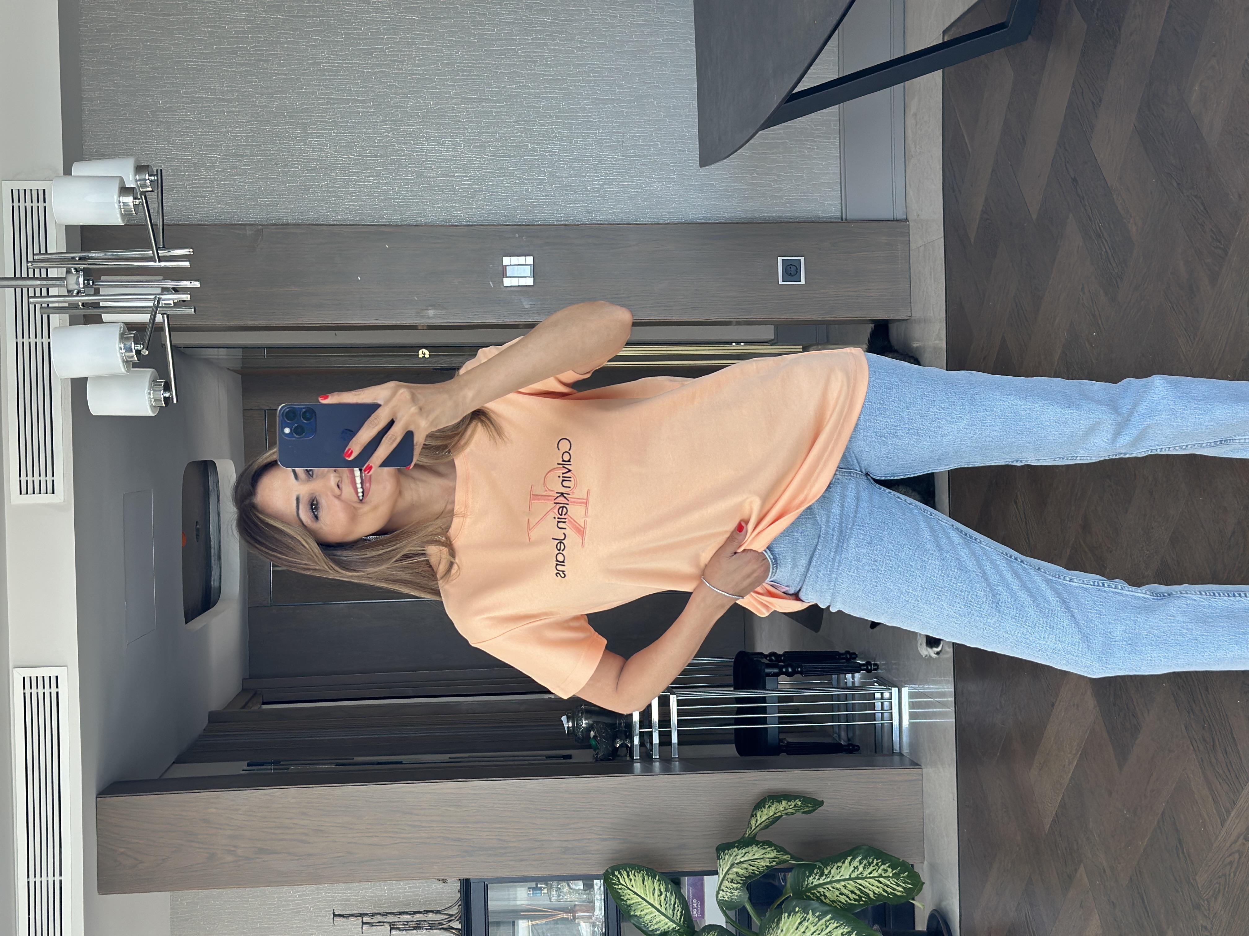 Şeftali Önü Kabartma Yazı Nakışlı Bisiklet Yaka Kısa Kol Kadın T-Shirt