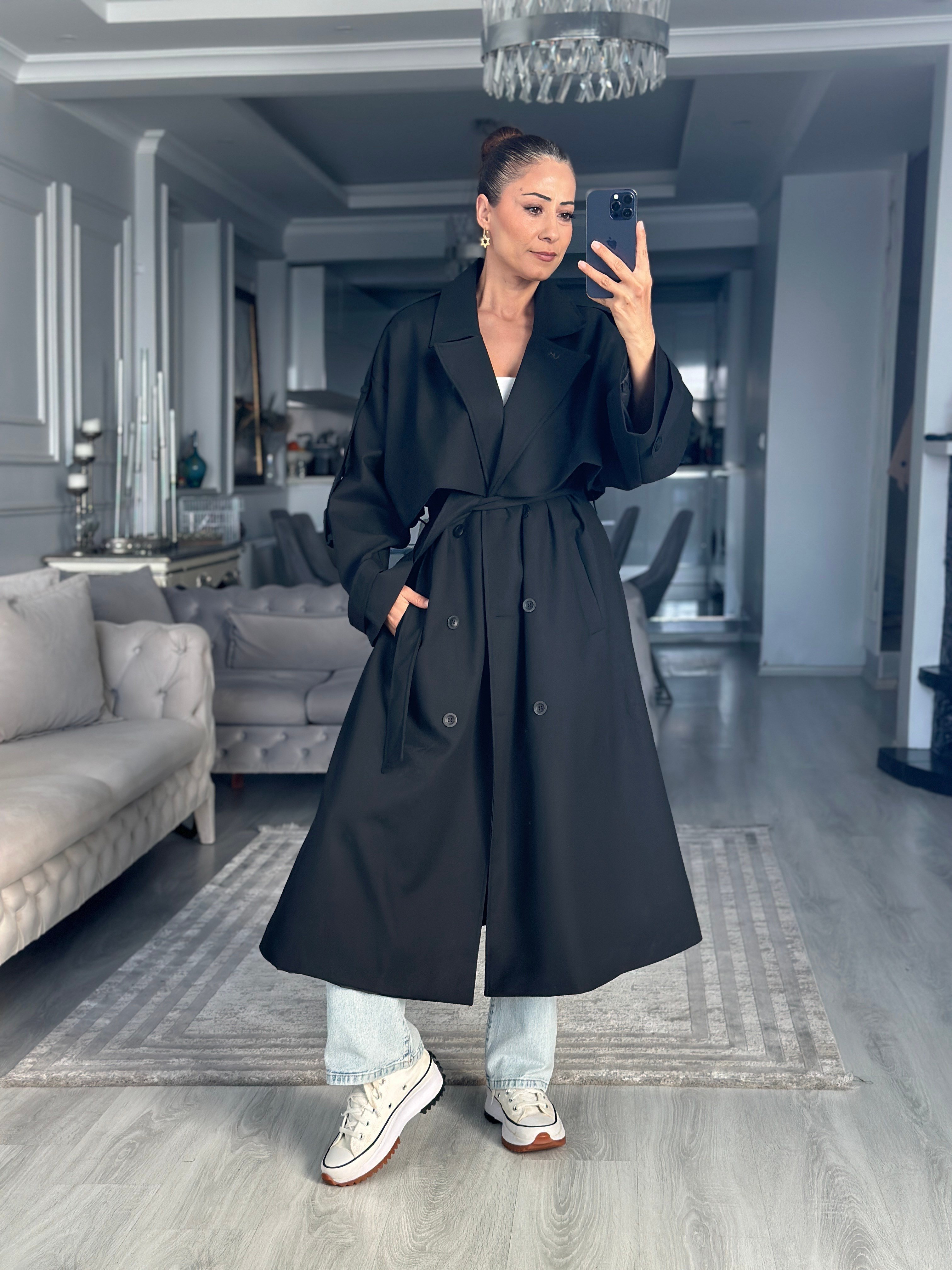 Siyah Allerli Oversize Kuşaklı Uzun Kadın Trençkot