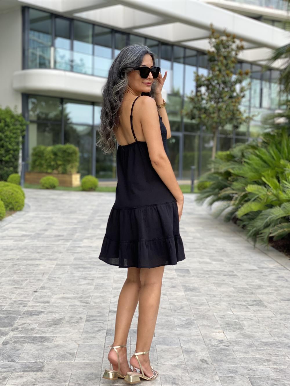 Siyah Ayarlanabilir Askılı Önü Triko Detay Kadın Elbise