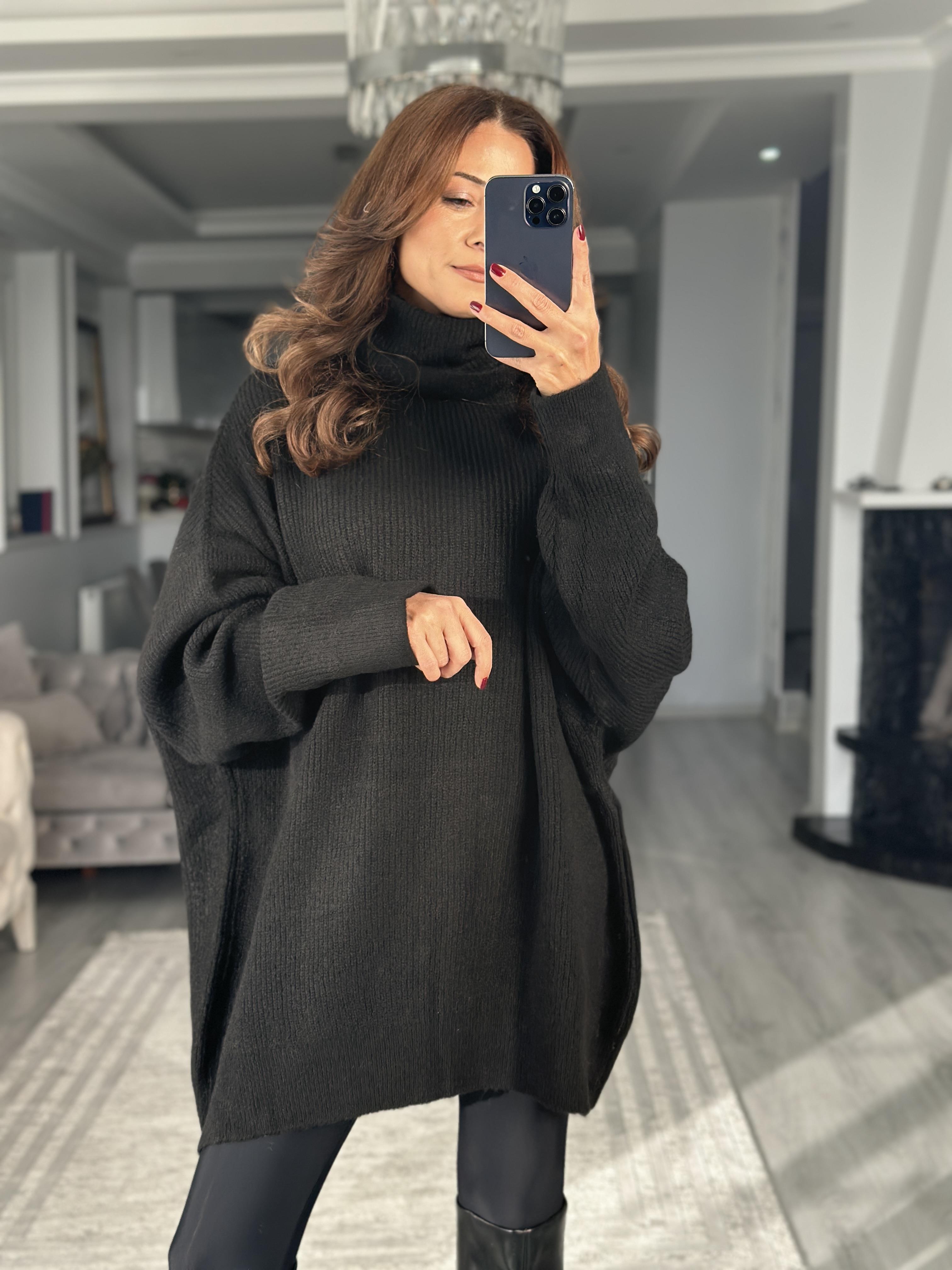 Siyah Balıkçı Yaka Geniş Kadın Triko Kazak