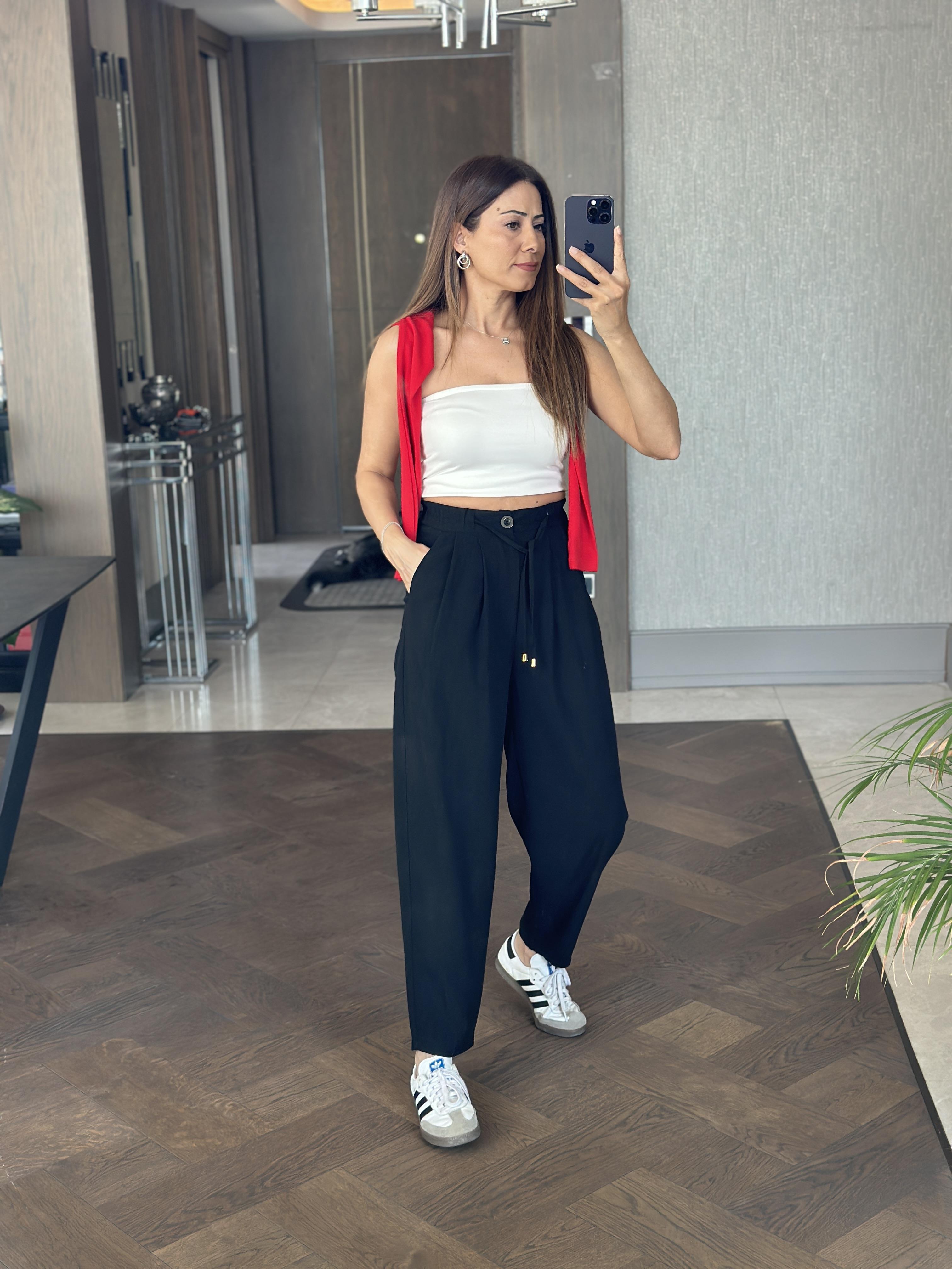 Siyah Beli Bağcıklı Önü Pileli Kadın Pantolon