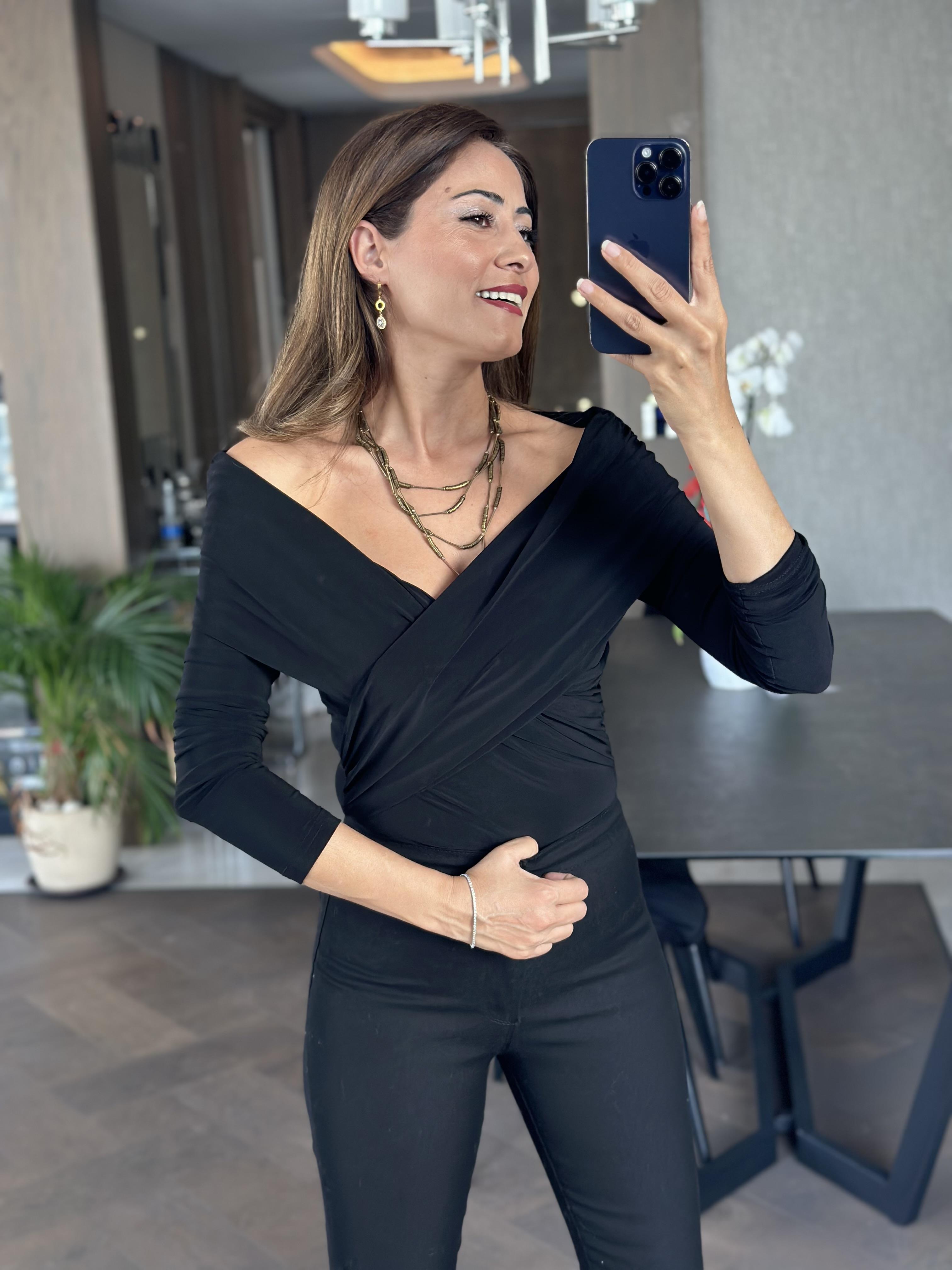 Siyah Çapraz Detay Uzun Kollu Sandy Kadın Bluz