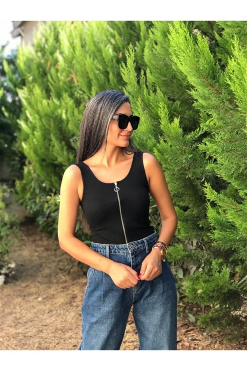 Siyah Fermuarlı Atlet