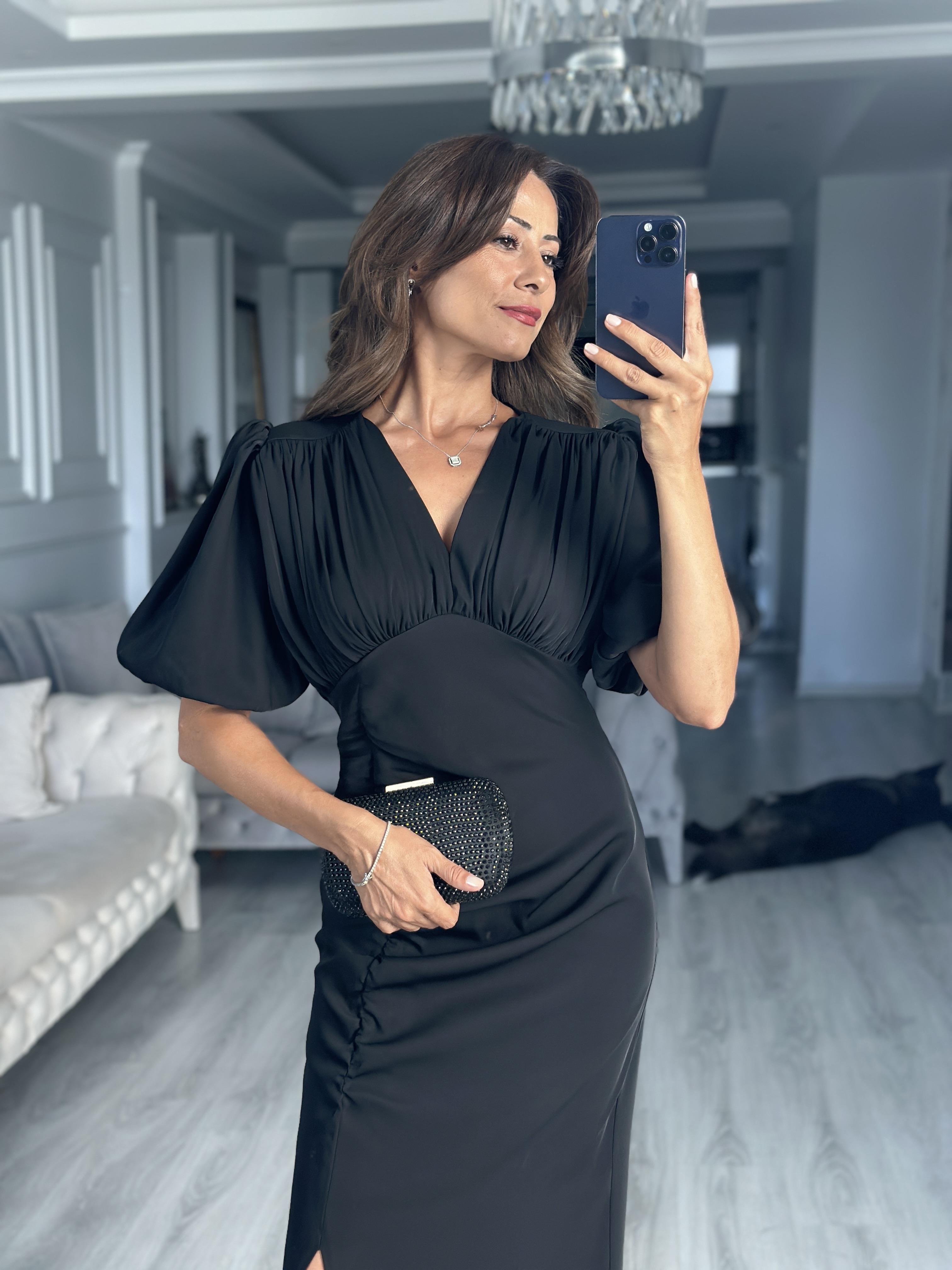 Siyah Karpuz Kol Vatkalı Drape Detaylı Midi Boy Kadın Elbise