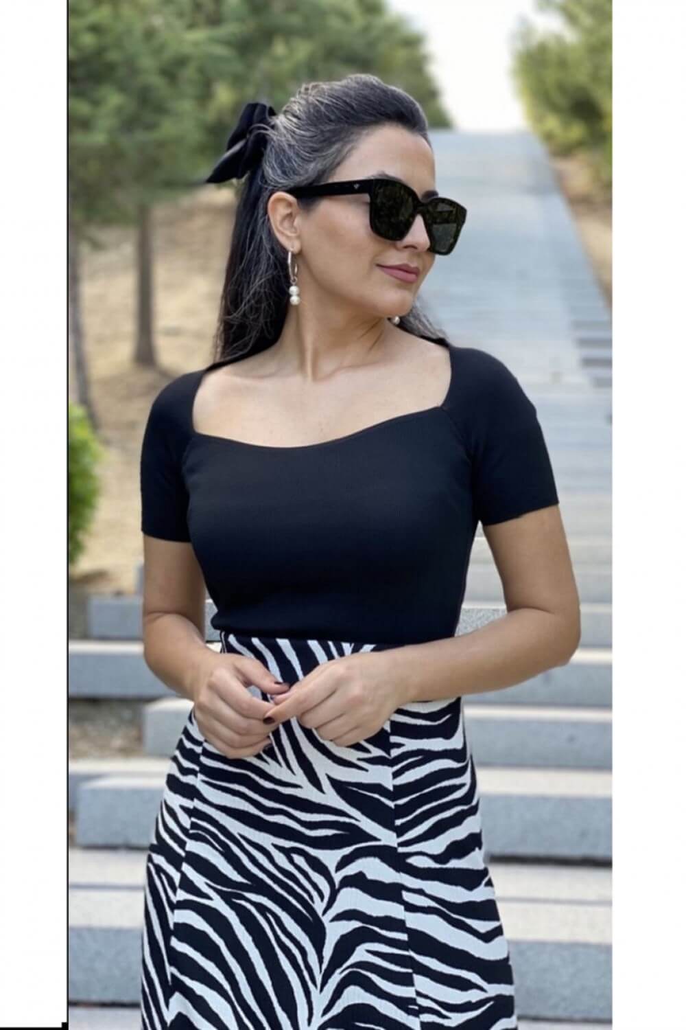 Siyah Kısa Kol Triko Crop