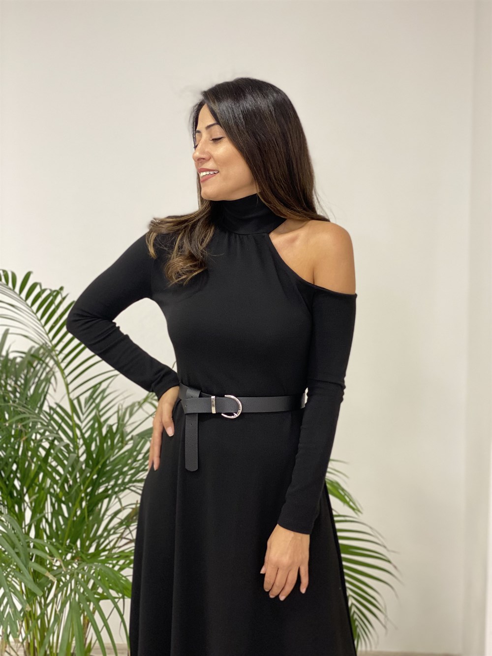 Siyah Omuz Detay Örme Balıkçı Yaka Kadın Elbise