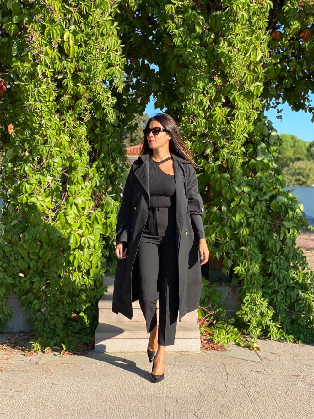 Siyah Reglan Kol Kadın Kuşaklı Trençkot