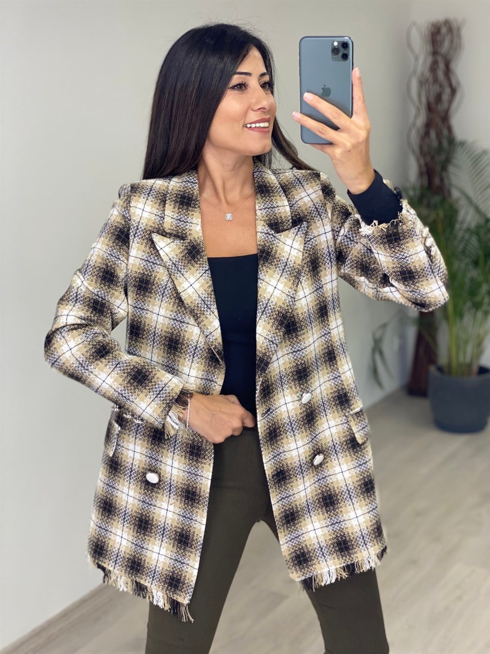Siyah Sarı Kareli Desen Eteği Püsküllü Tüvit Kadın Ceket