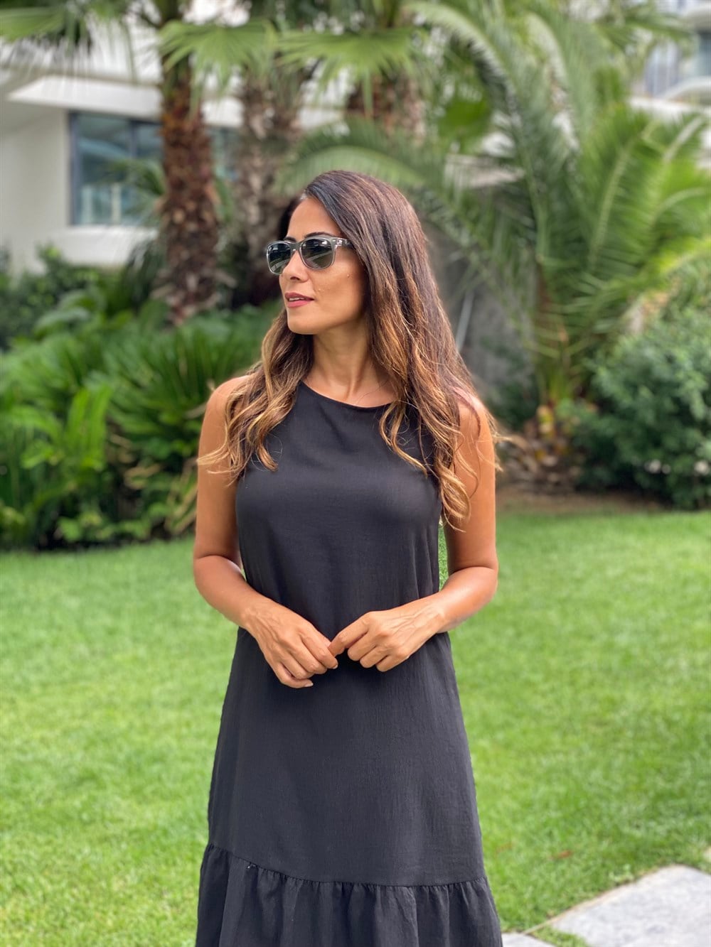 Siyah Sıfır Kol Eteği Volanlı Aerobin Kadın Elbise