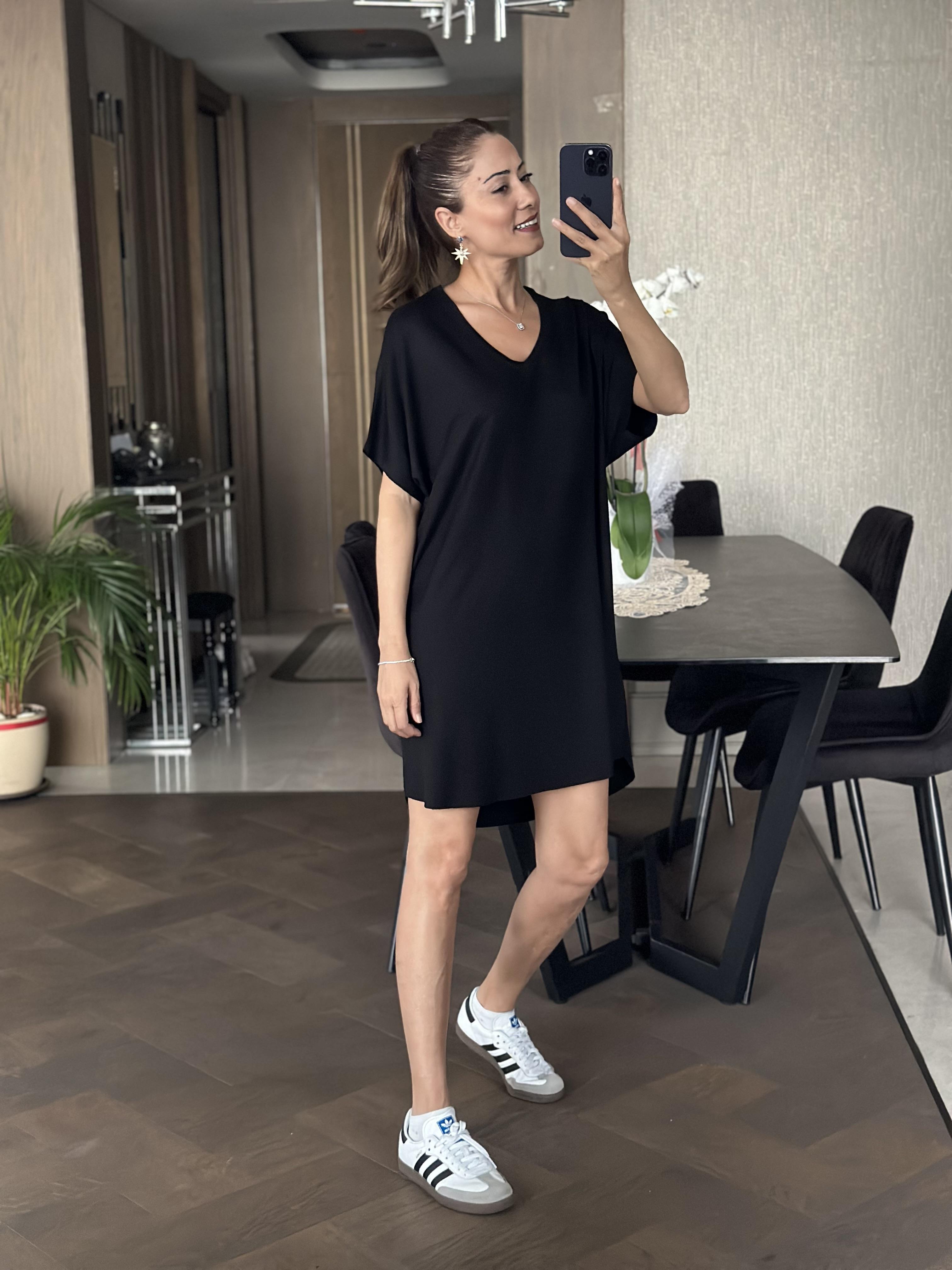 Siyah V Yaka Yarasa Kol Lazer Kesim Kadın Elbise
