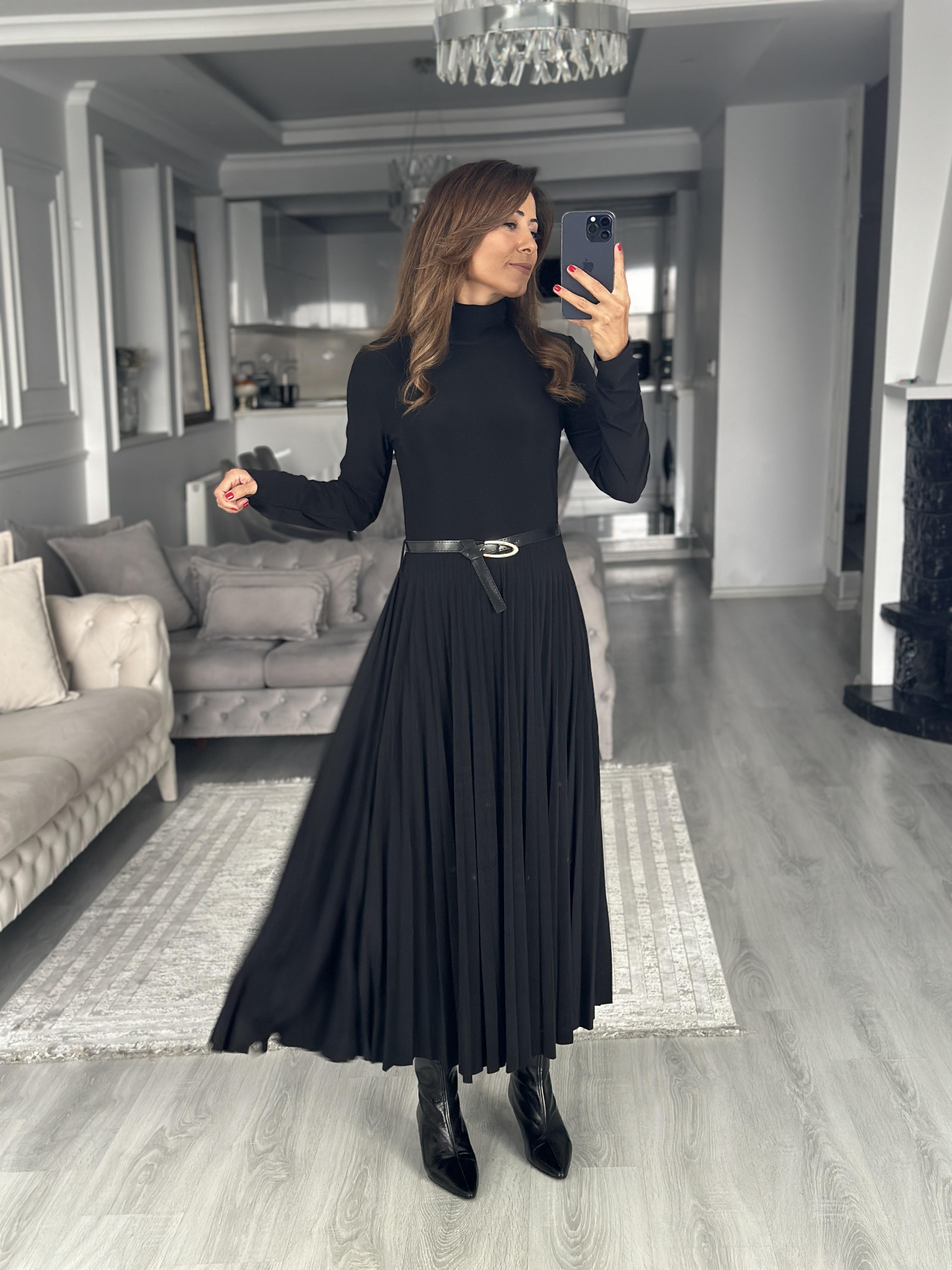 Siyah Yarım Balıkçı Kemerli Piliseli Midi Boy Kadın Elbise