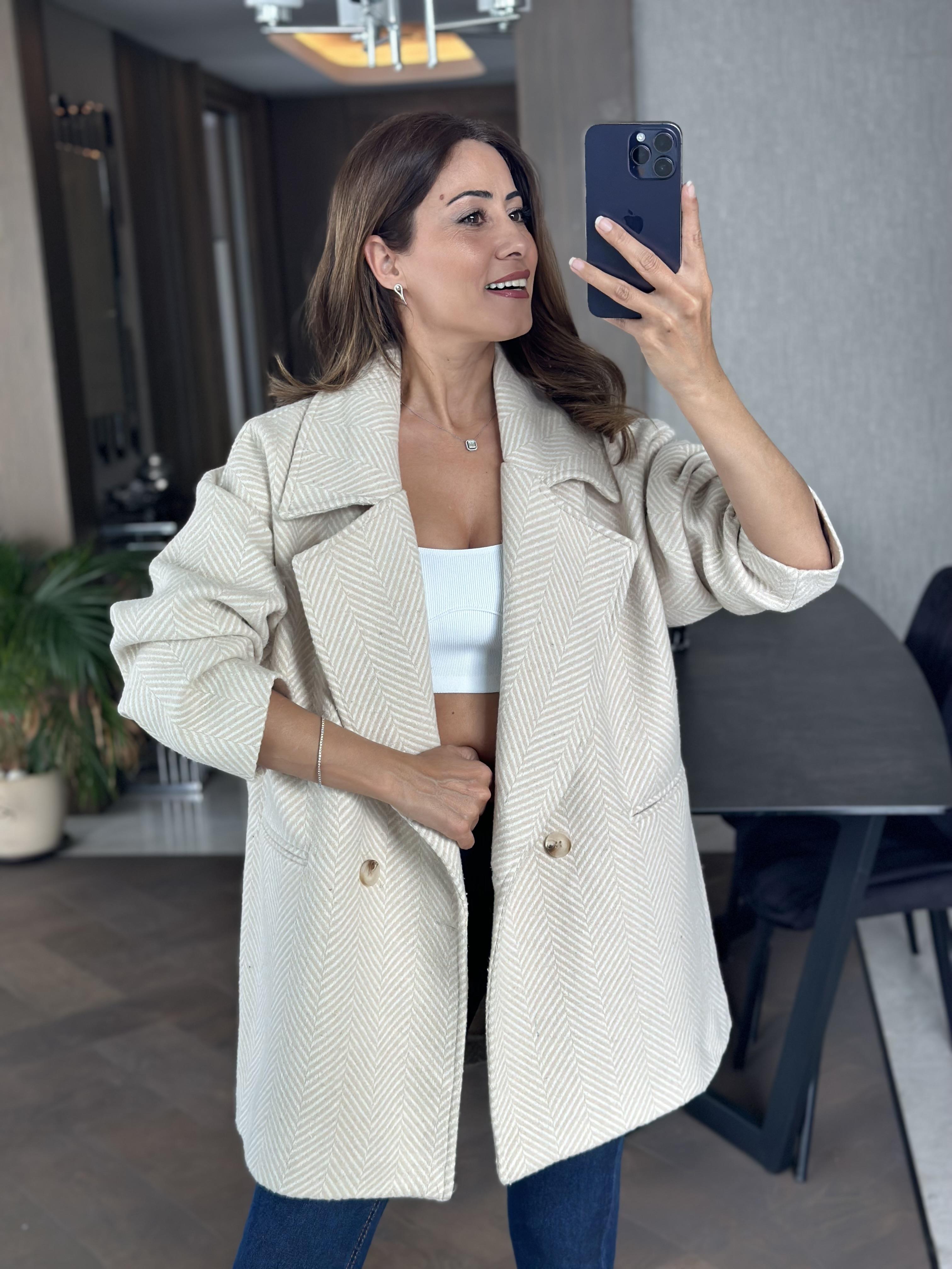 Taş Balıksırtı Oversize Kadın Kaşe Kaban